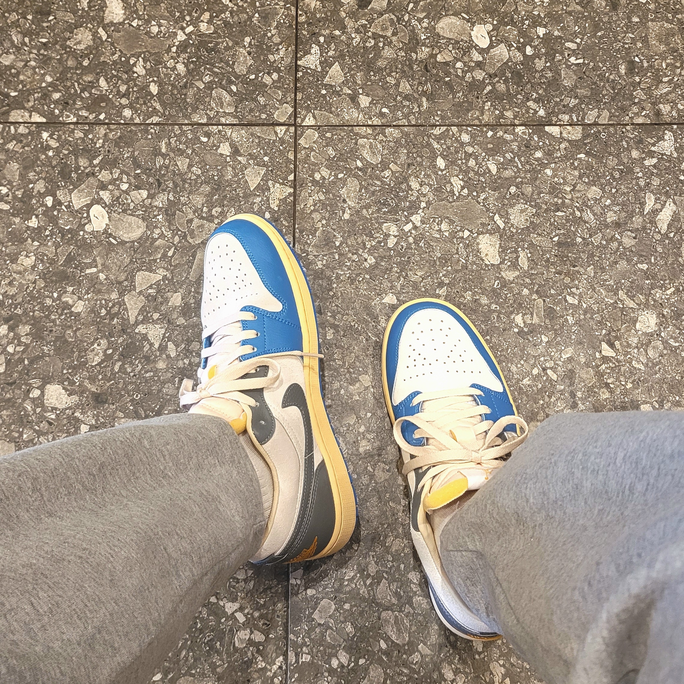 Jordan 1 Low SE Tokyo 96 착용 스타일