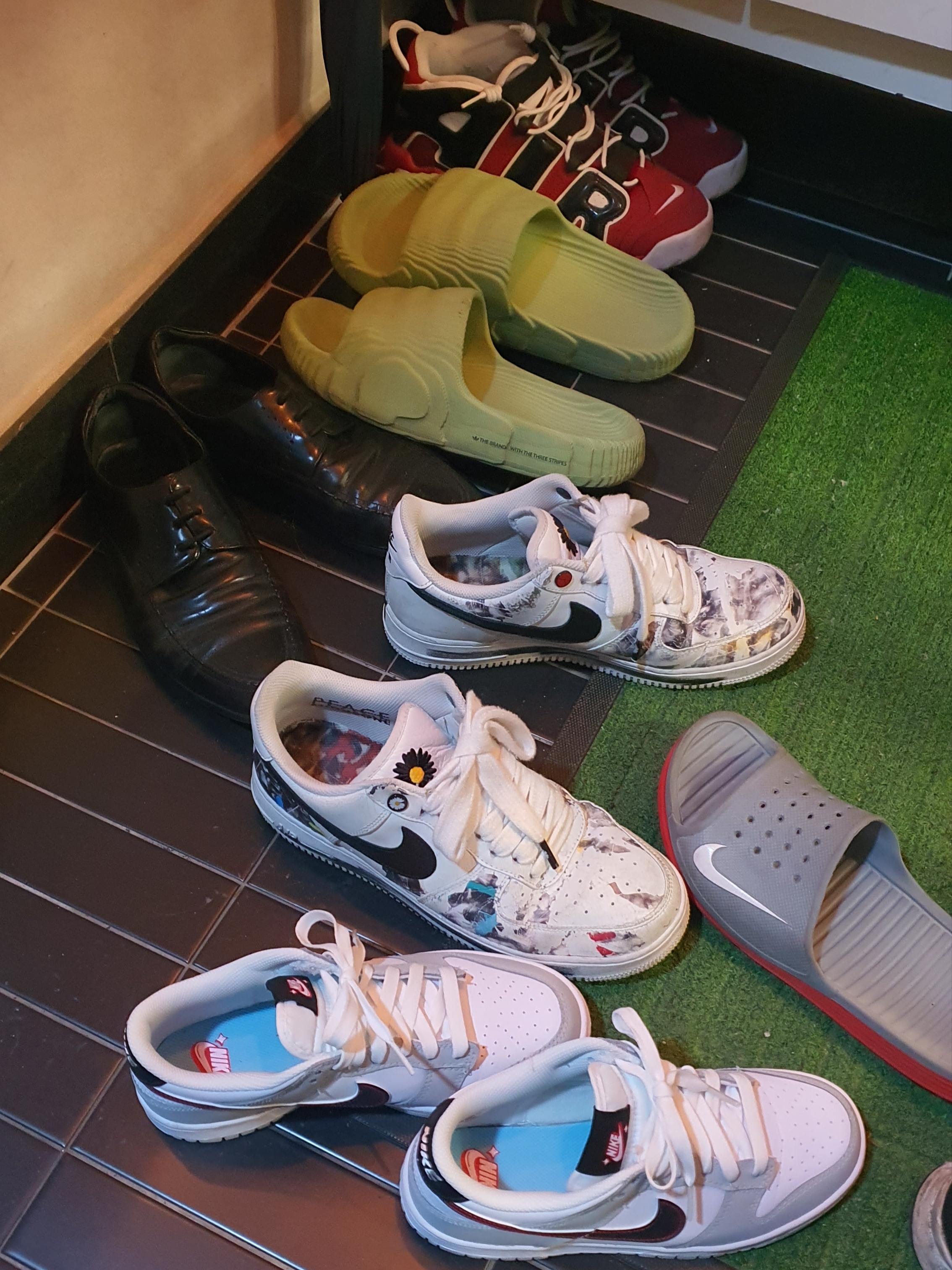 (GS) Nike Dunk Low SE Jackpot, Nike x Peaceminusone Air Force 1 Low Para-Noise 2.0 착용 스타일