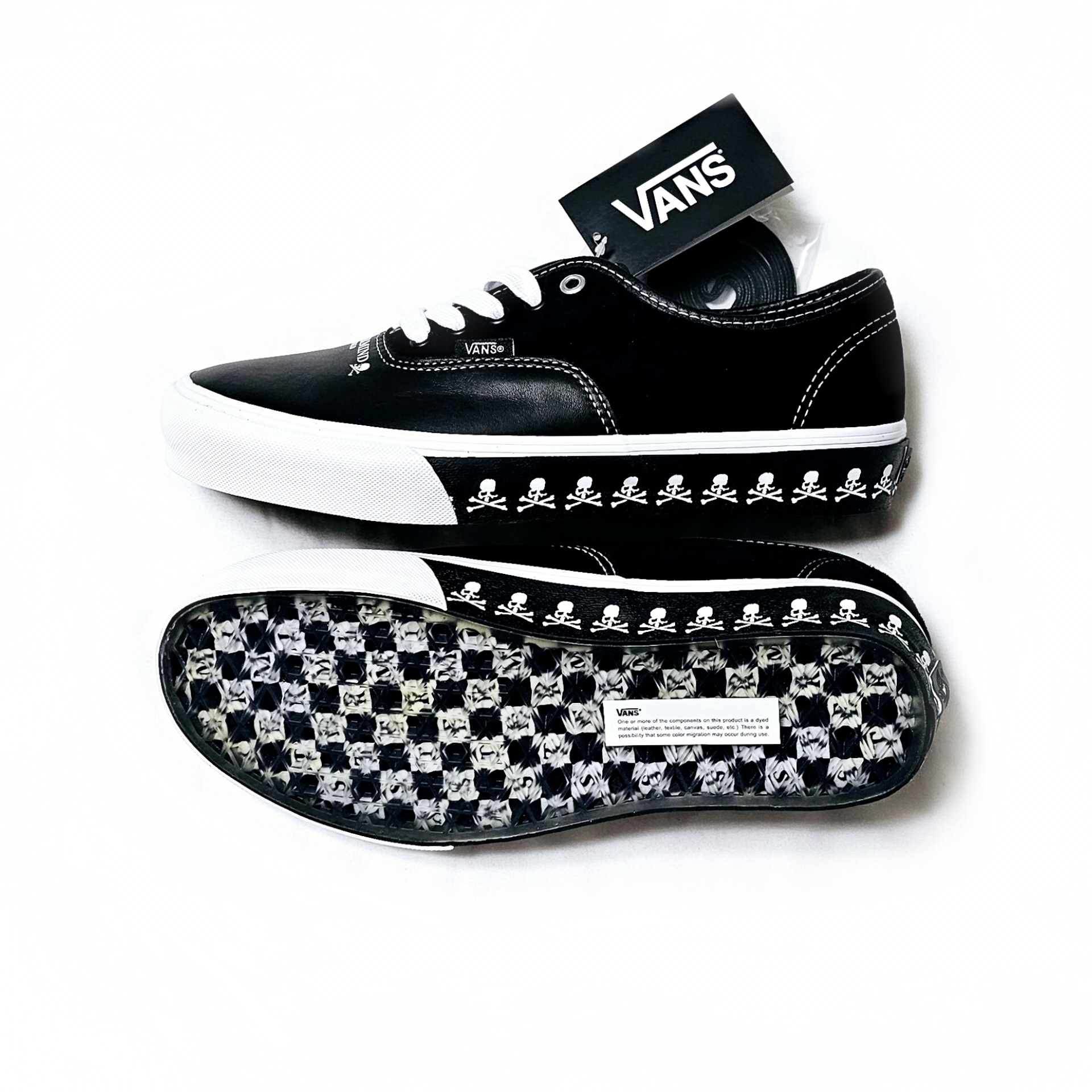 Vans Vault x Mastermind World Authentic LX Black 착용 스타일 - 1