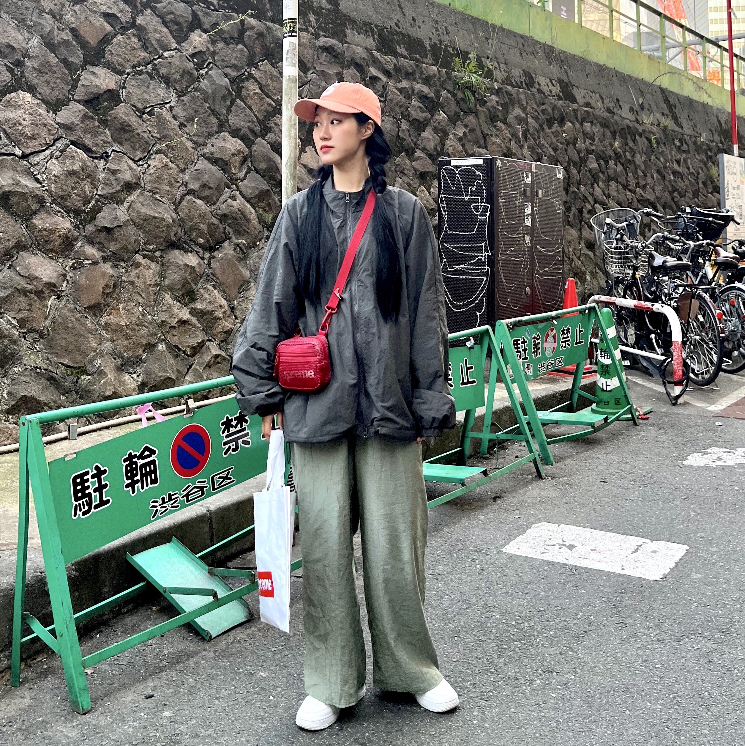 Supreme Cordura Ripstop S Logo 6-Panel Coral - 23SS, Supreme Small Shoulder Bag Dark Red - 20SS 착용 스타일 - 2