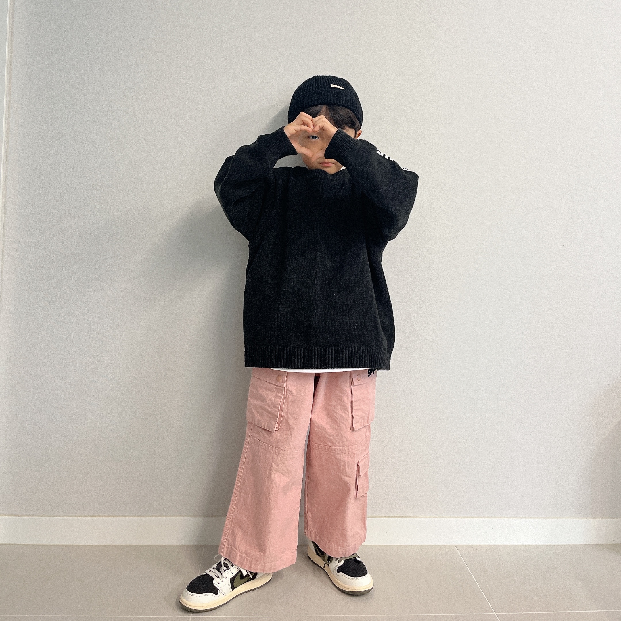 (PS) Jordan 1 x Travis Scott Retro Low OG SP Medium Olive 착용 스타일 - 1