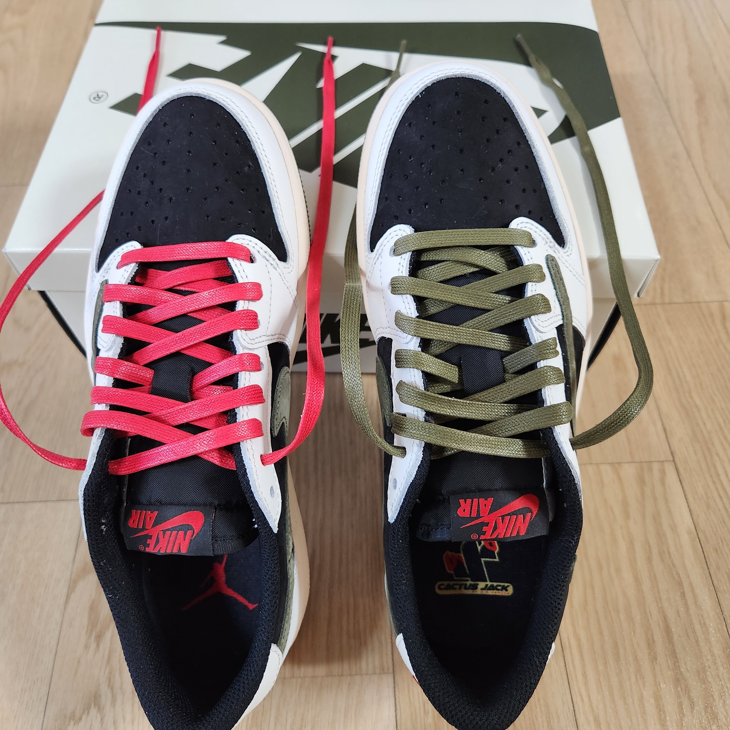 (W) Jordan 1 x Travis Scott Retro Low OG SP Medium Olive 착용 스타일 - 2