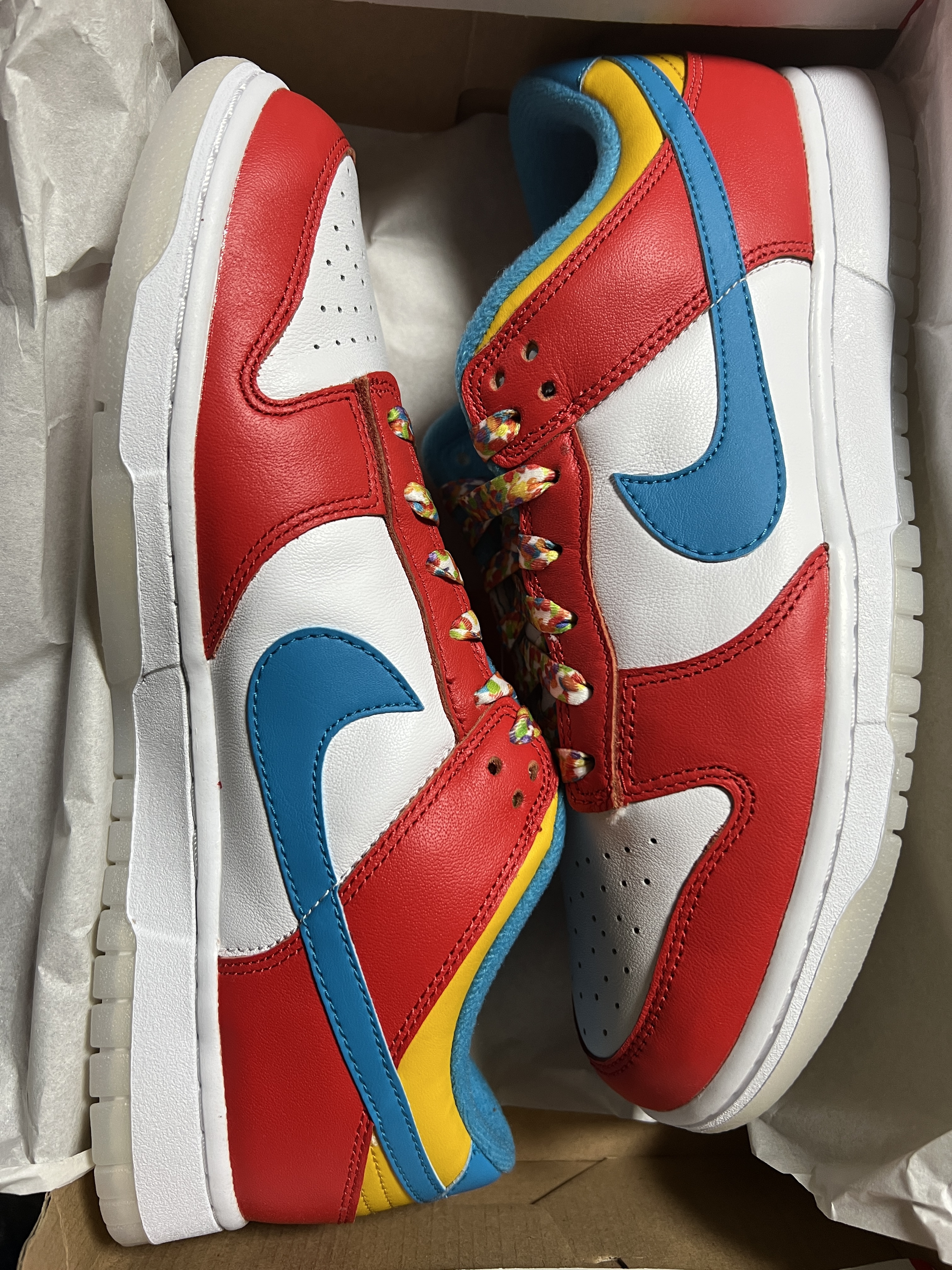 Nike x LeBron James x Fruity Pebbles Dunk Low QS Habanero Red 착용 스타일