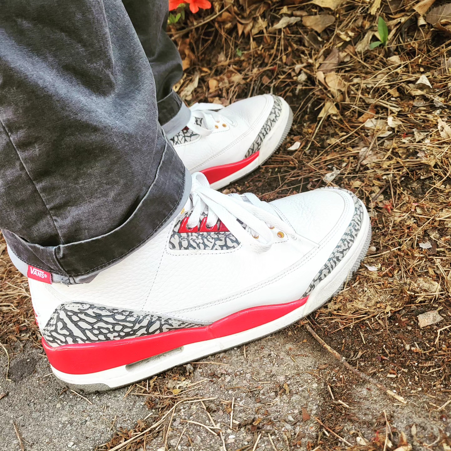 Jordan 3 Retro Cardinal Red 착용 스타일 - 1