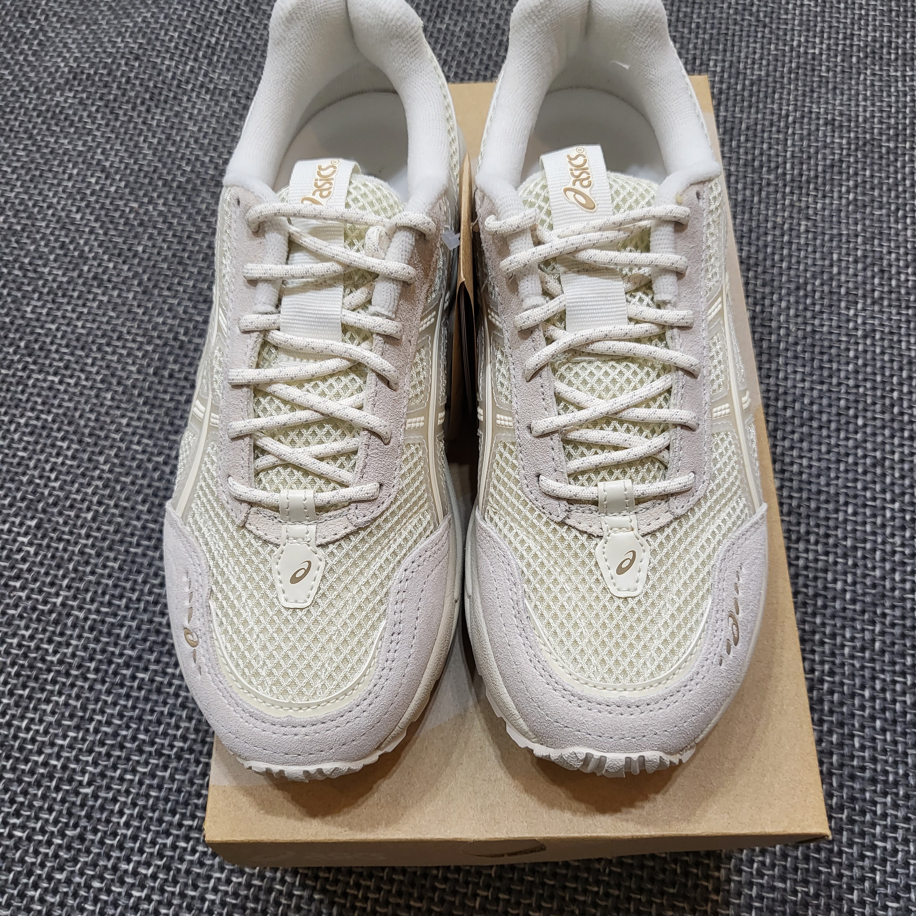 Asics Gel-1090 V2 Cream 착용 스타일 - 4