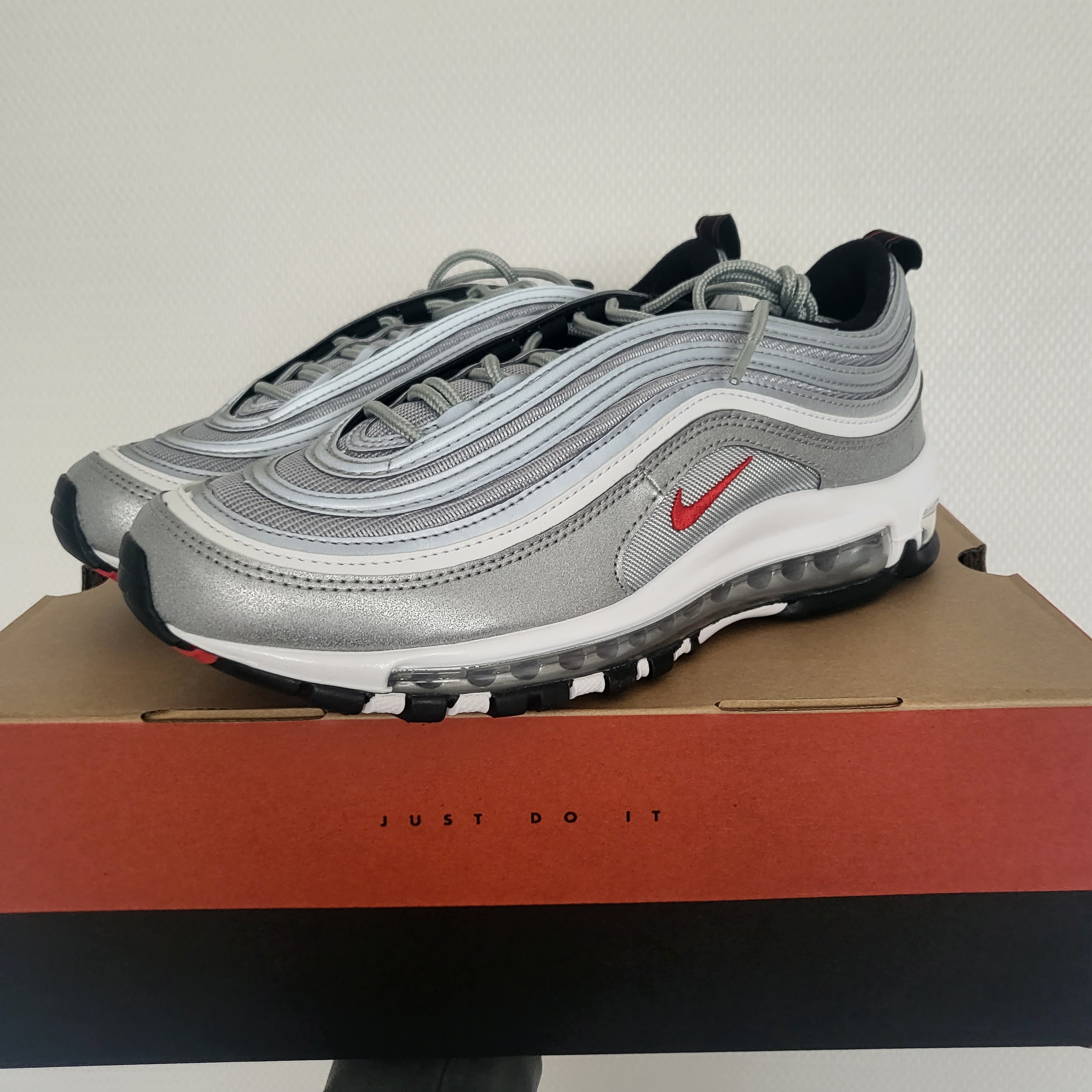 Nike Air Max 97 OG Silver Bullet 2022 착용 스타일 - 3