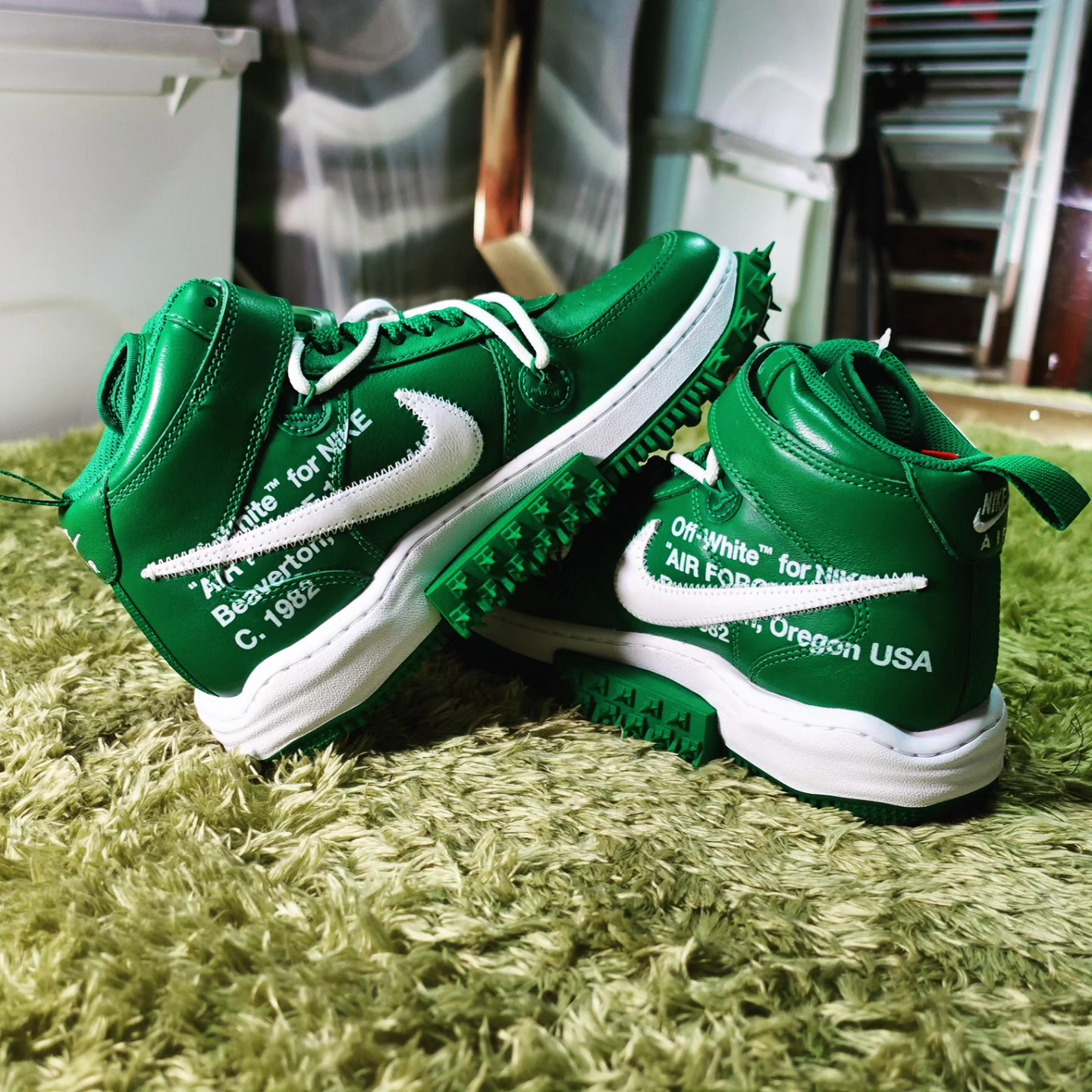 Nike x Off-White Air Force 1 Mid SP Leather Pine Green 착용 스타일 - 1