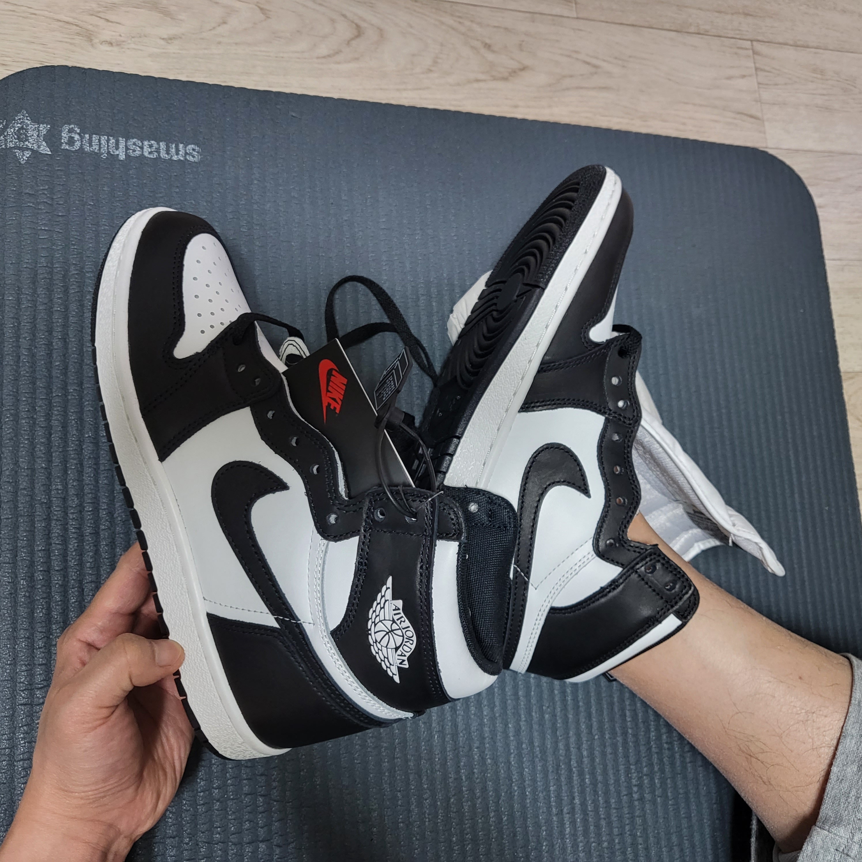 Jordan 1 High 85 Black White 착용 스타일 - 2
