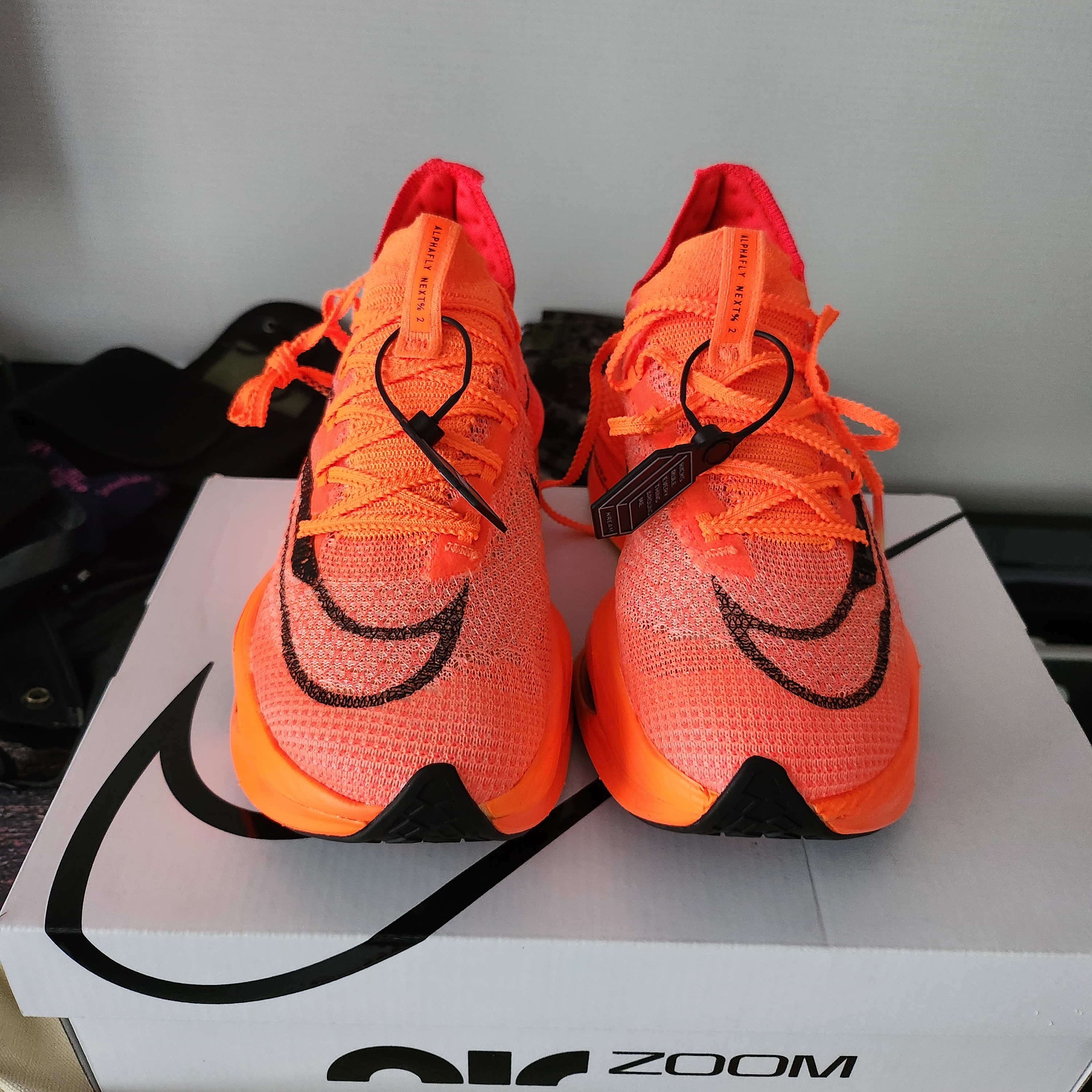 Nike Air Zoom Alphafly Next% 2 Total Orange 착용 스타일