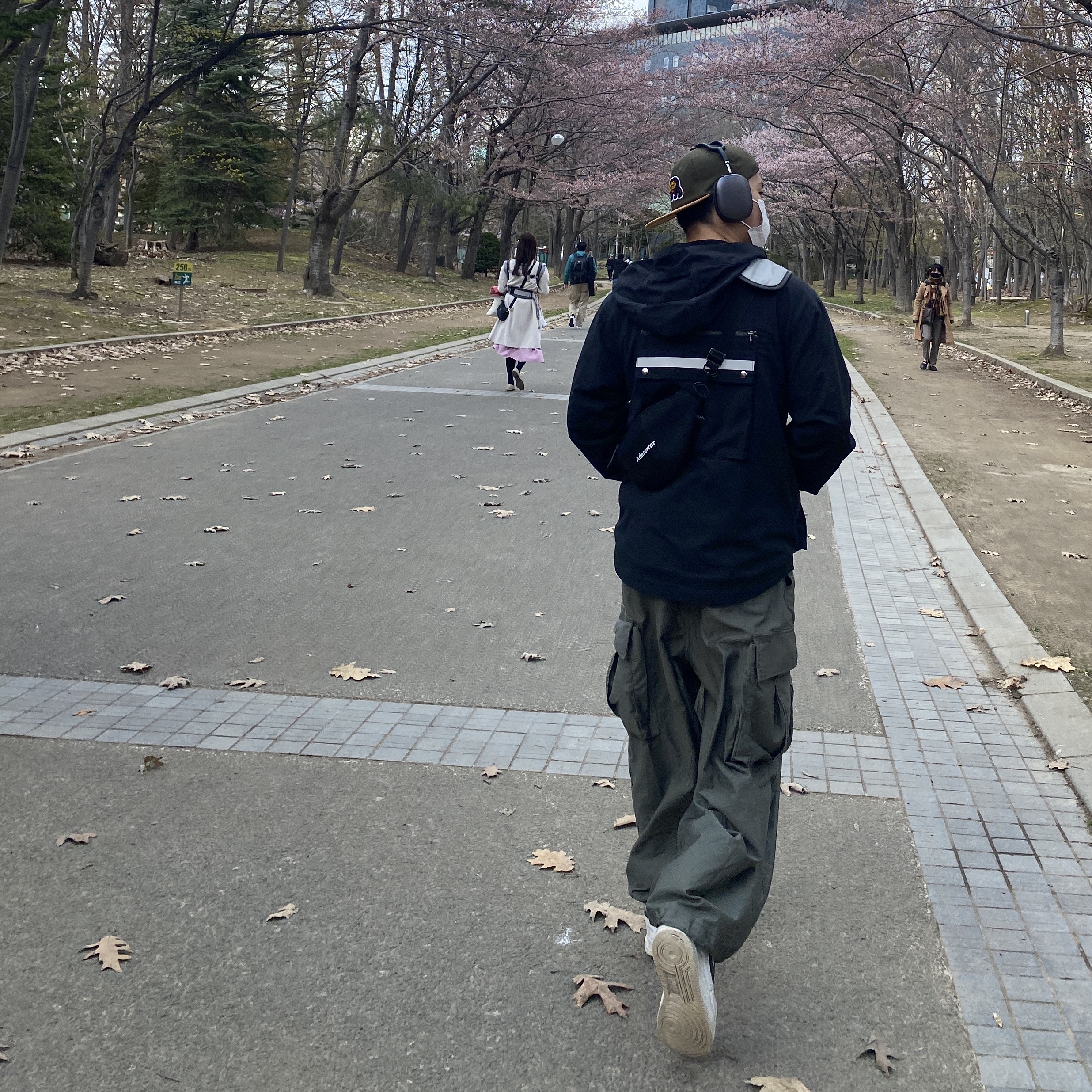 Human Made 5 Panel Twill Cap #2 Olive Drab, Nike Air Force 1 Low Swoosh Pack All-Star 2018 White 착용 스타일
