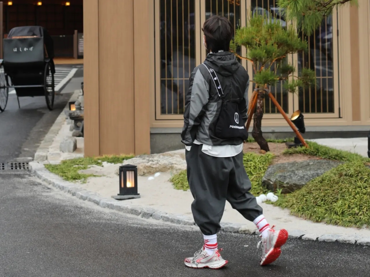 Sansan Gear Paneled Jacket Black - 23SS, Off-White x Amore Pacific Protection Box (Without Cosmetics) 착용 스타일 - 2