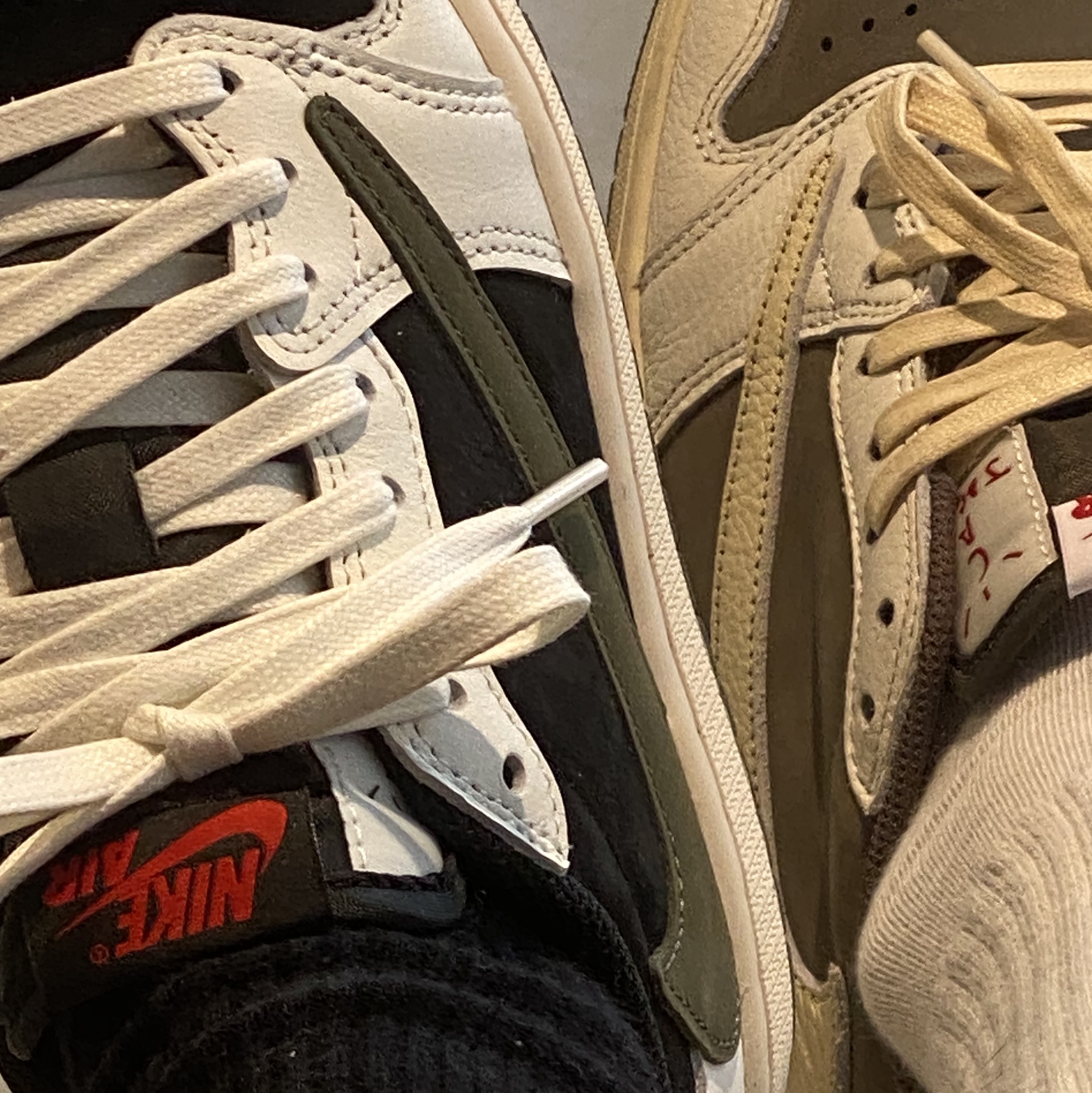 (W) Jordan 1 x Travis Scott Retro Low OG SP Medium Olive, Jordan 1 x Travis Scott Retro Low OG SP Sail and Ridgerock 착용 스타일