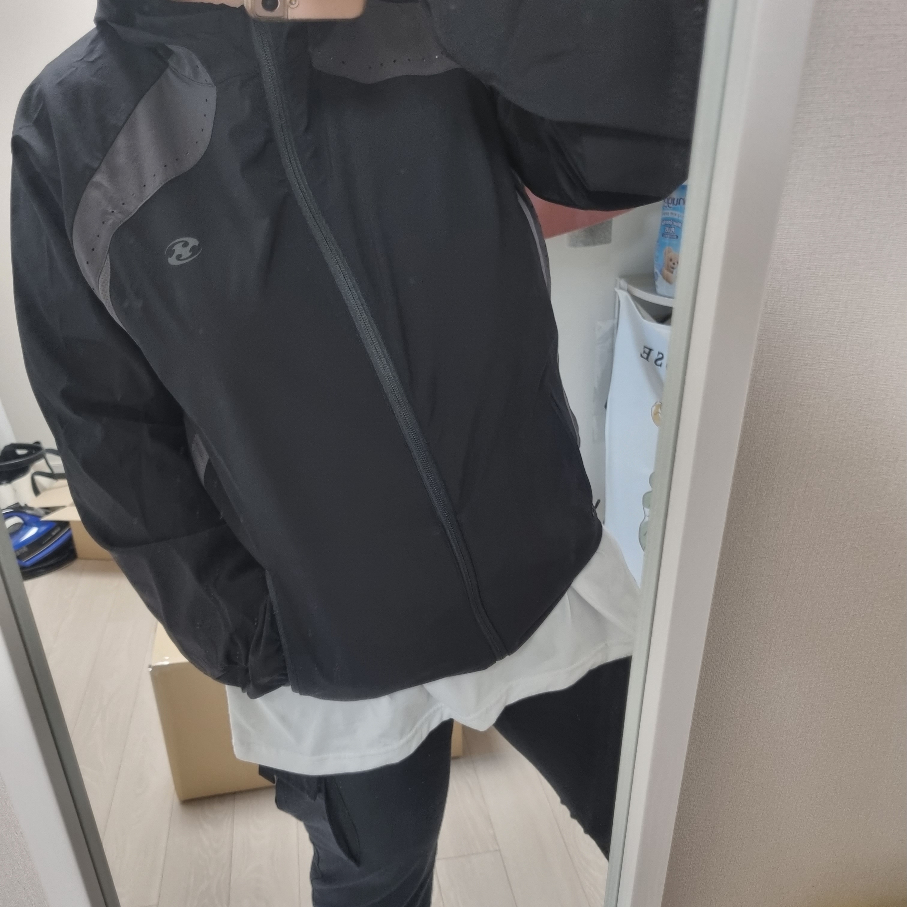 Sansan Gear Running Jacket Black - 23SS 착용 스타일