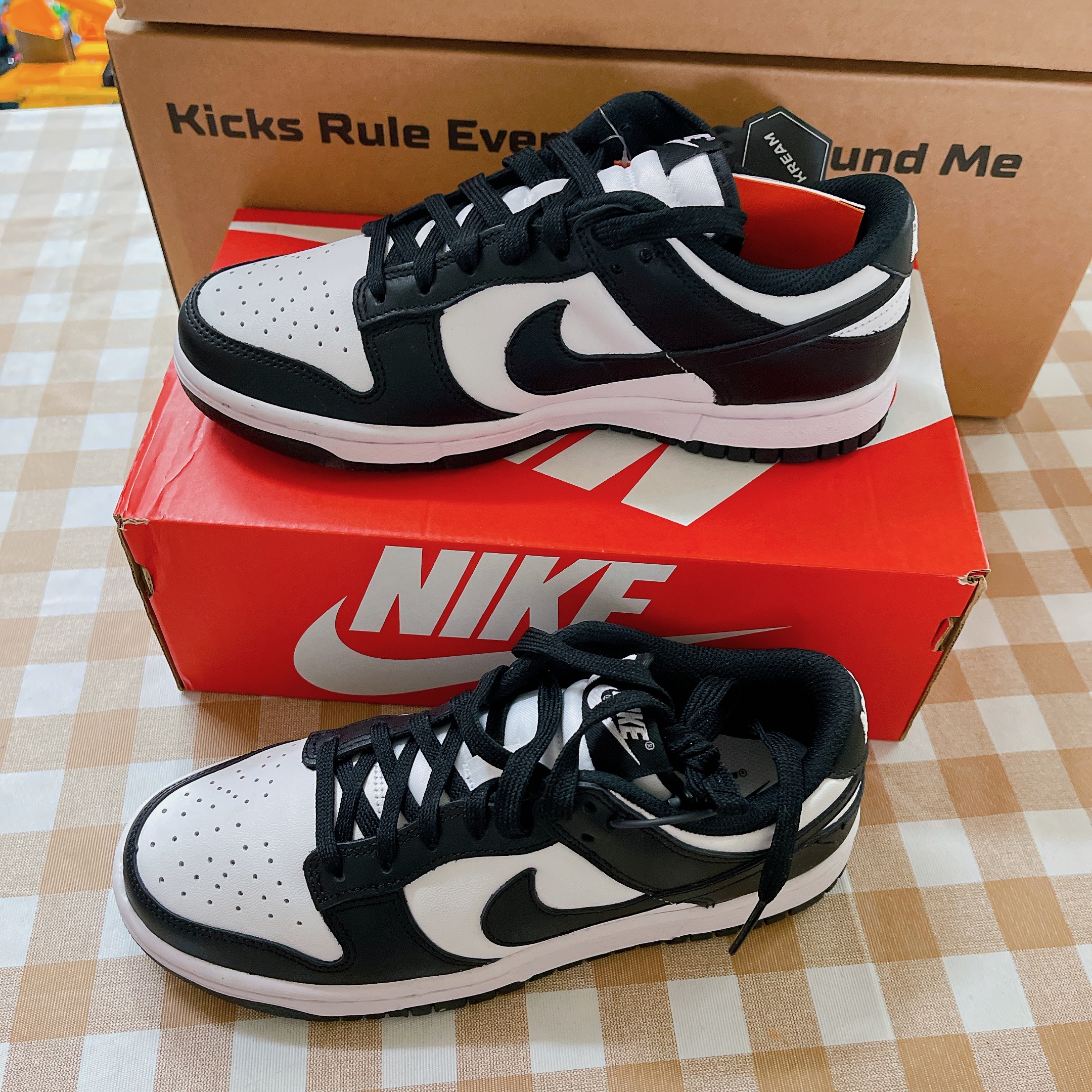 (W) Nike Dunk Low Black 착용 스타일 - 2