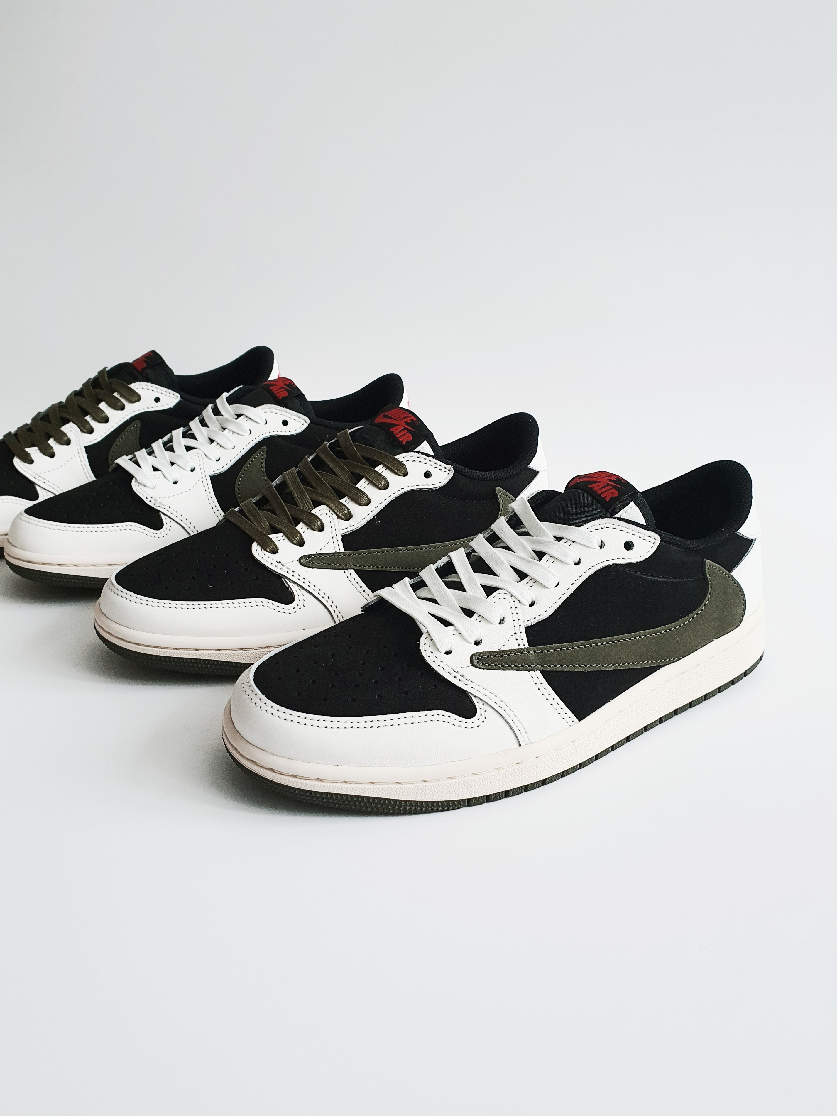 (W) Jordan 1 x Travis Scott Retro Low OG SP Medium Olive 착용 스타일