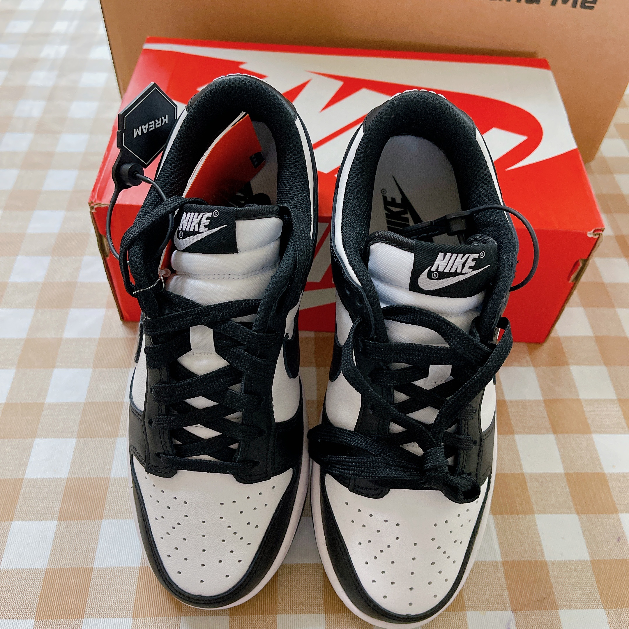 (W) Nike Dunk Low Black 착용 스타일 - 3