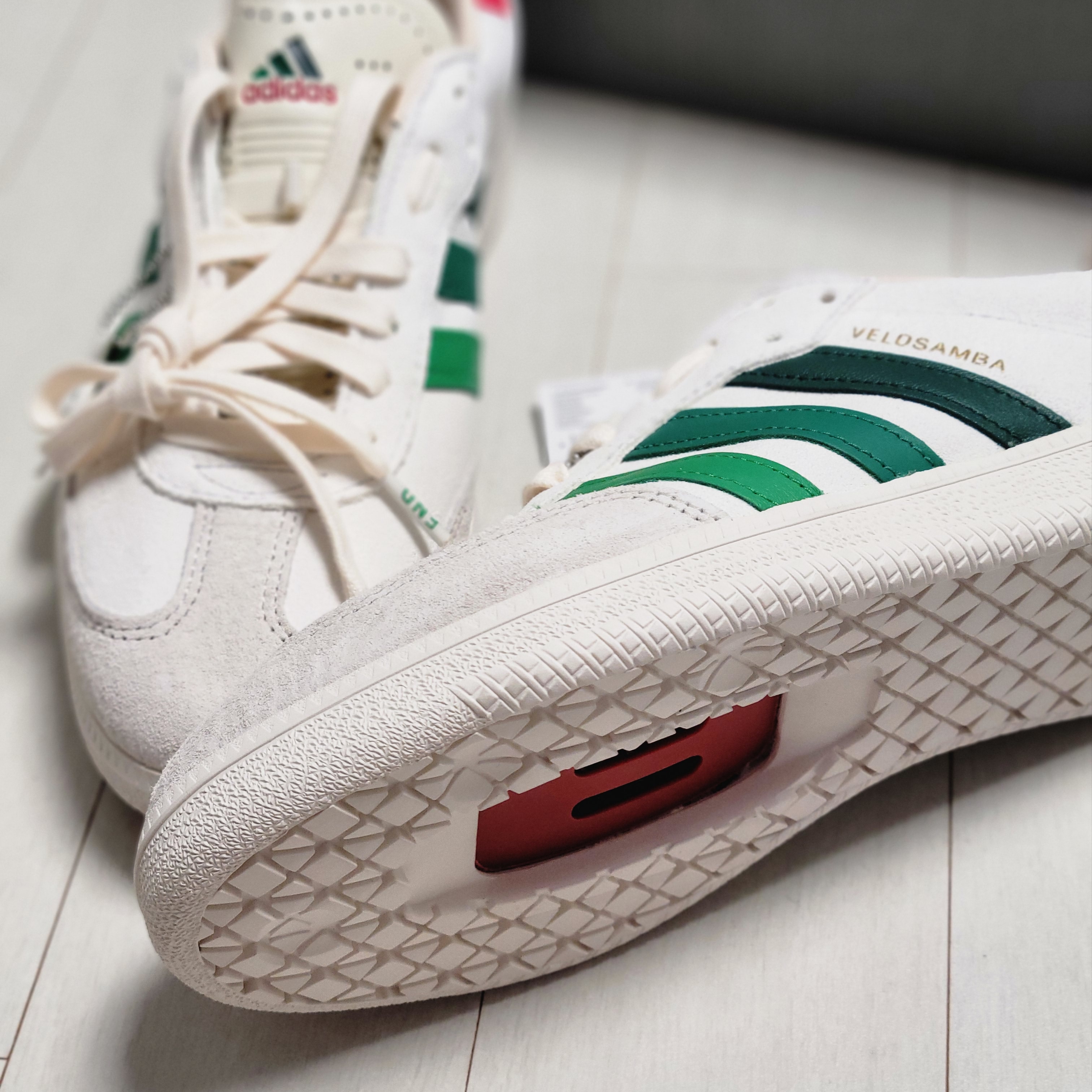 Adidas x END. Velosamba Social Cycling Chalk White 착용 스타일 - 2