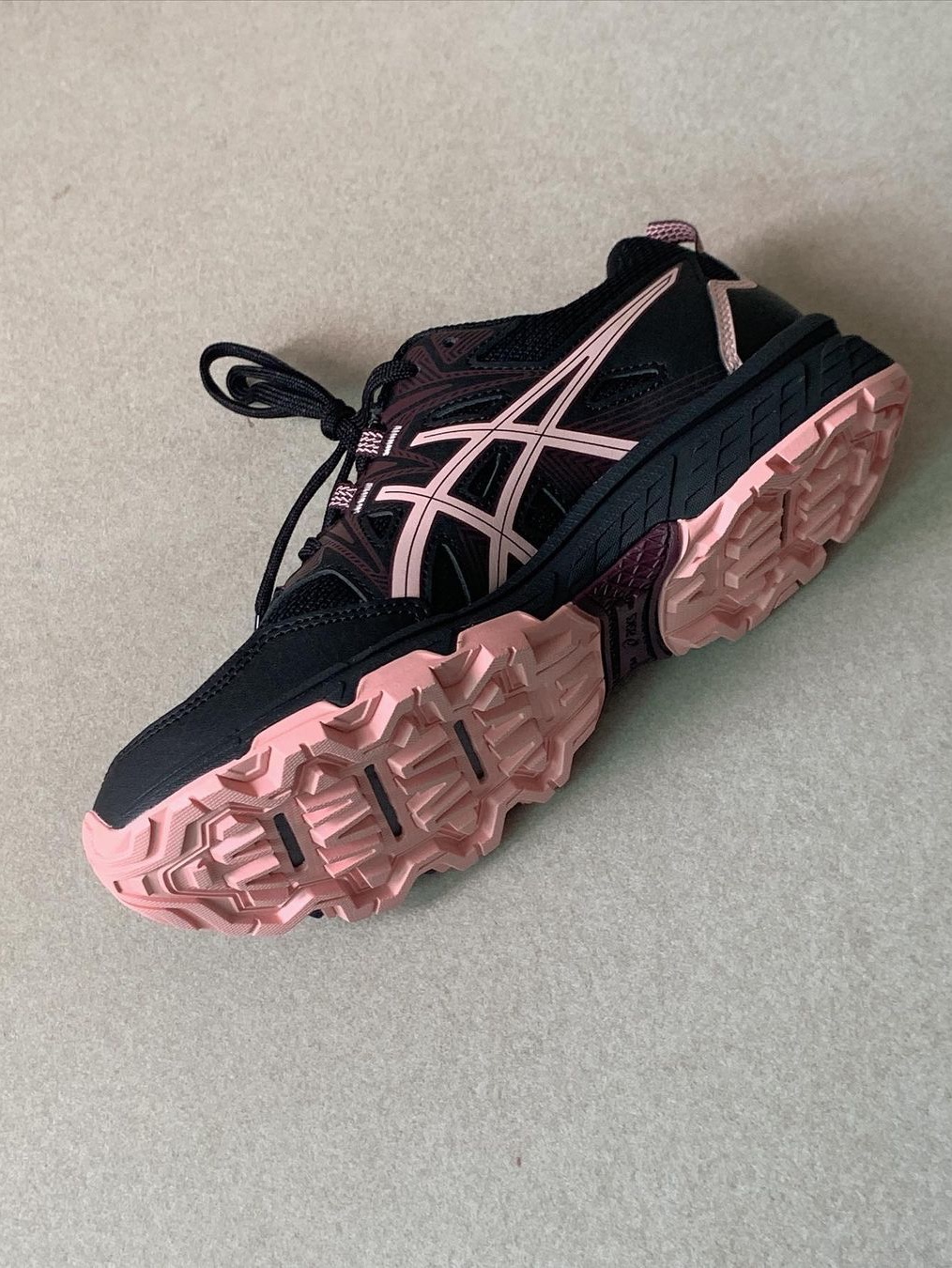 (W) Asics Gel-Venture 8 Black Frosted Rose 착용 스타일