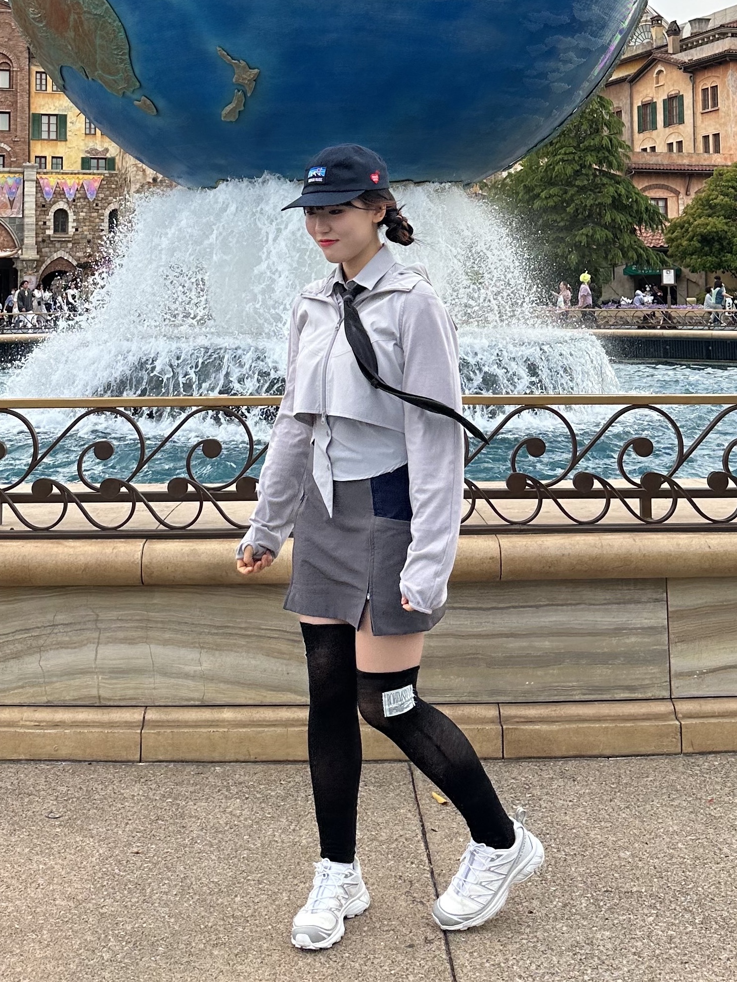 Art Of Field Off The Shoulder Hooded Jacket Light Gray, Salomon XT-6 Expanse Vanilla Ice White 착용 스타일 - 1