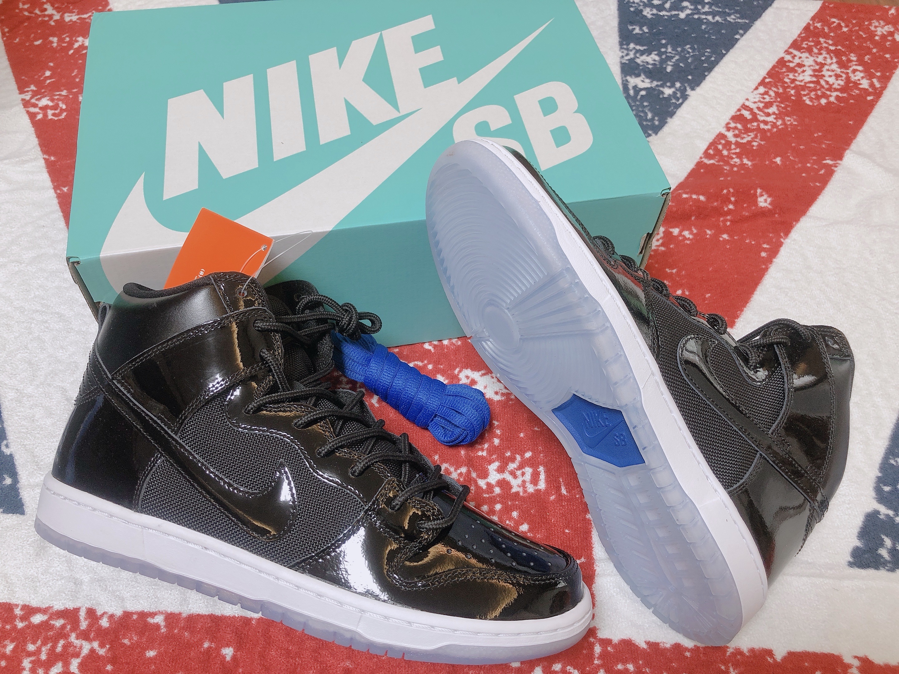 Nike SB Dunk High Space Jam 착용 스타일