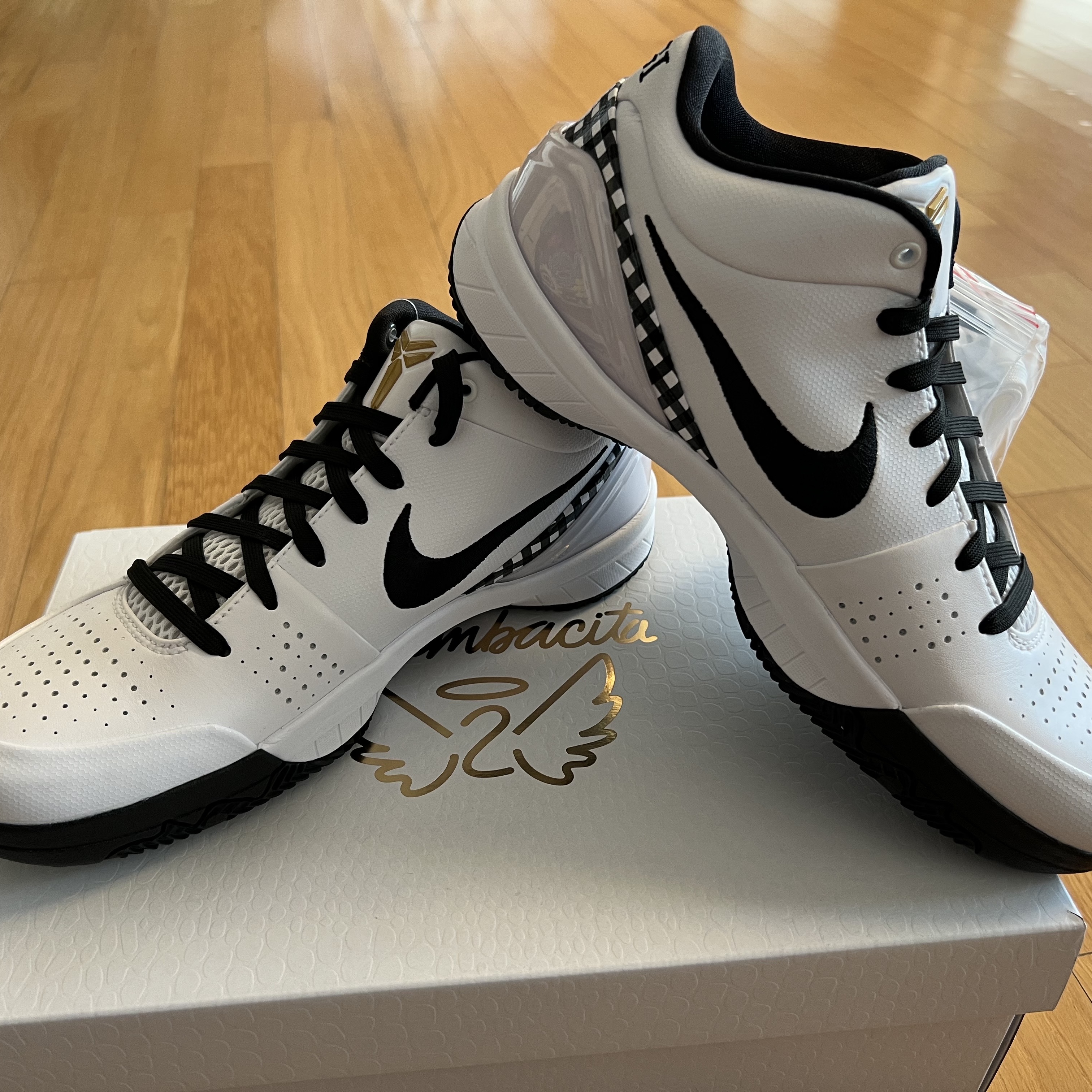 Nike Kobe 4 Protro Mambacita Gigi 착용 스타일