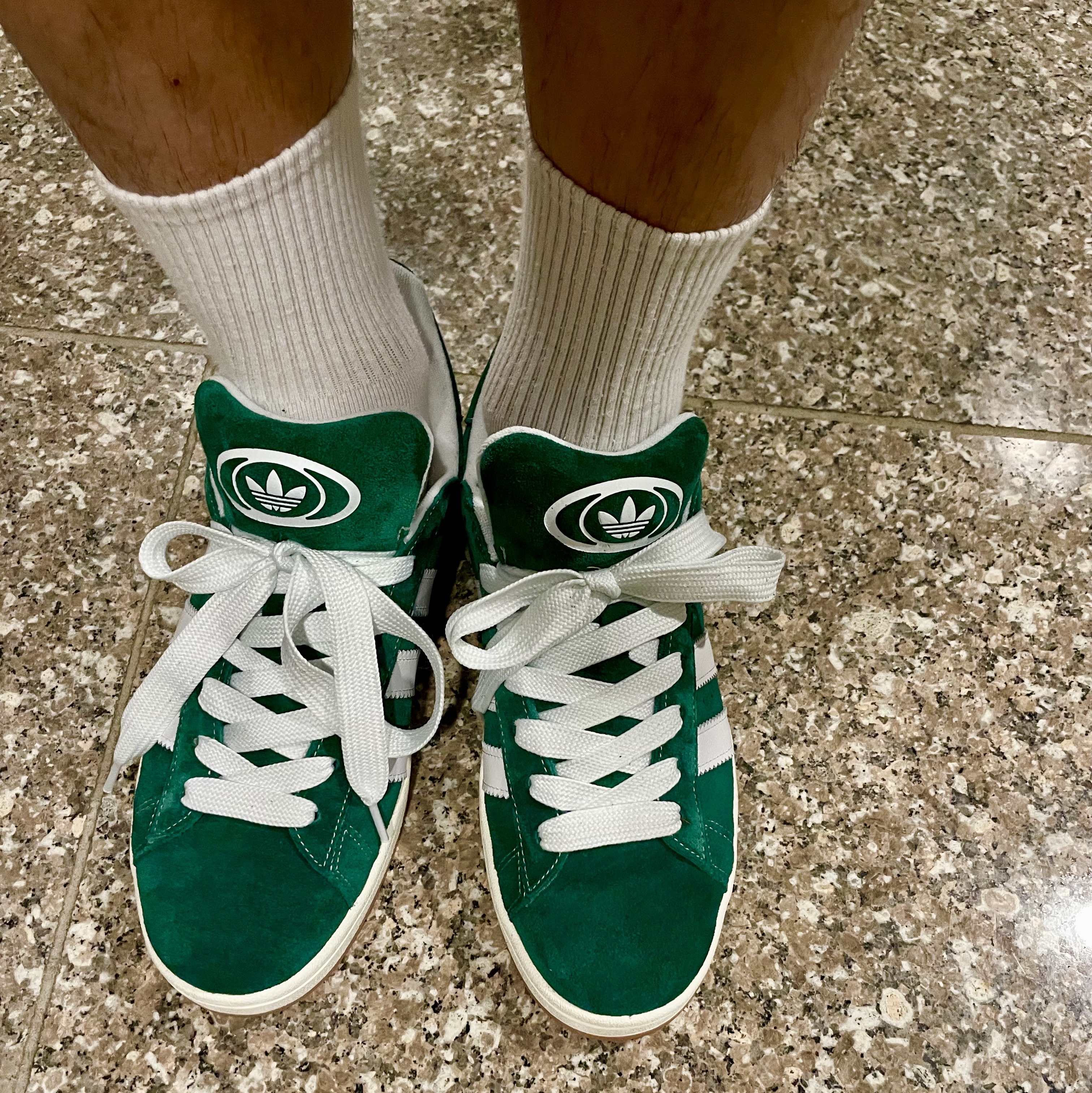 Adidas Campus 00s St Forest Glade 착용 스타일 - 1