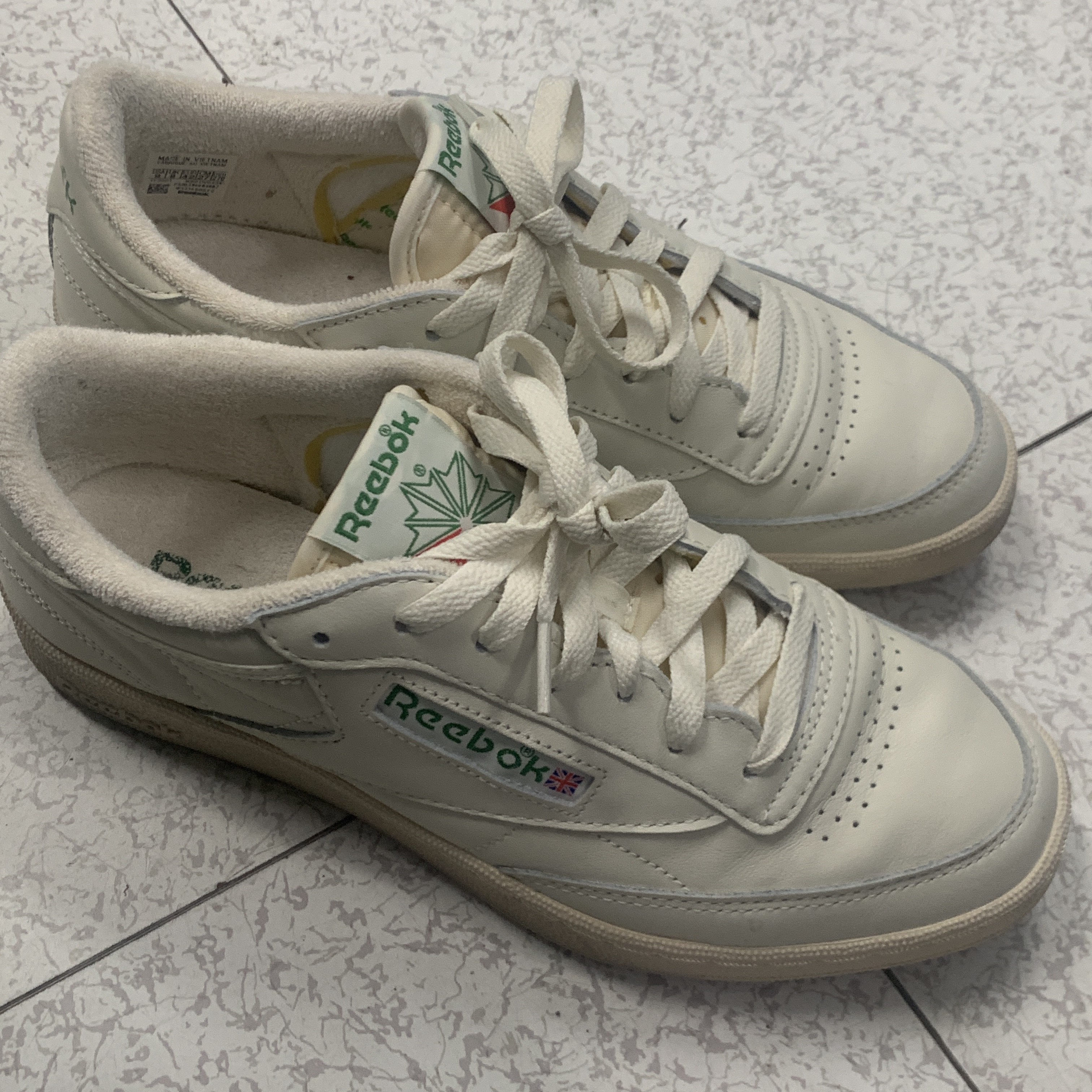 Reebok Club C 85 Vintage Chalk Green 착용 스타일