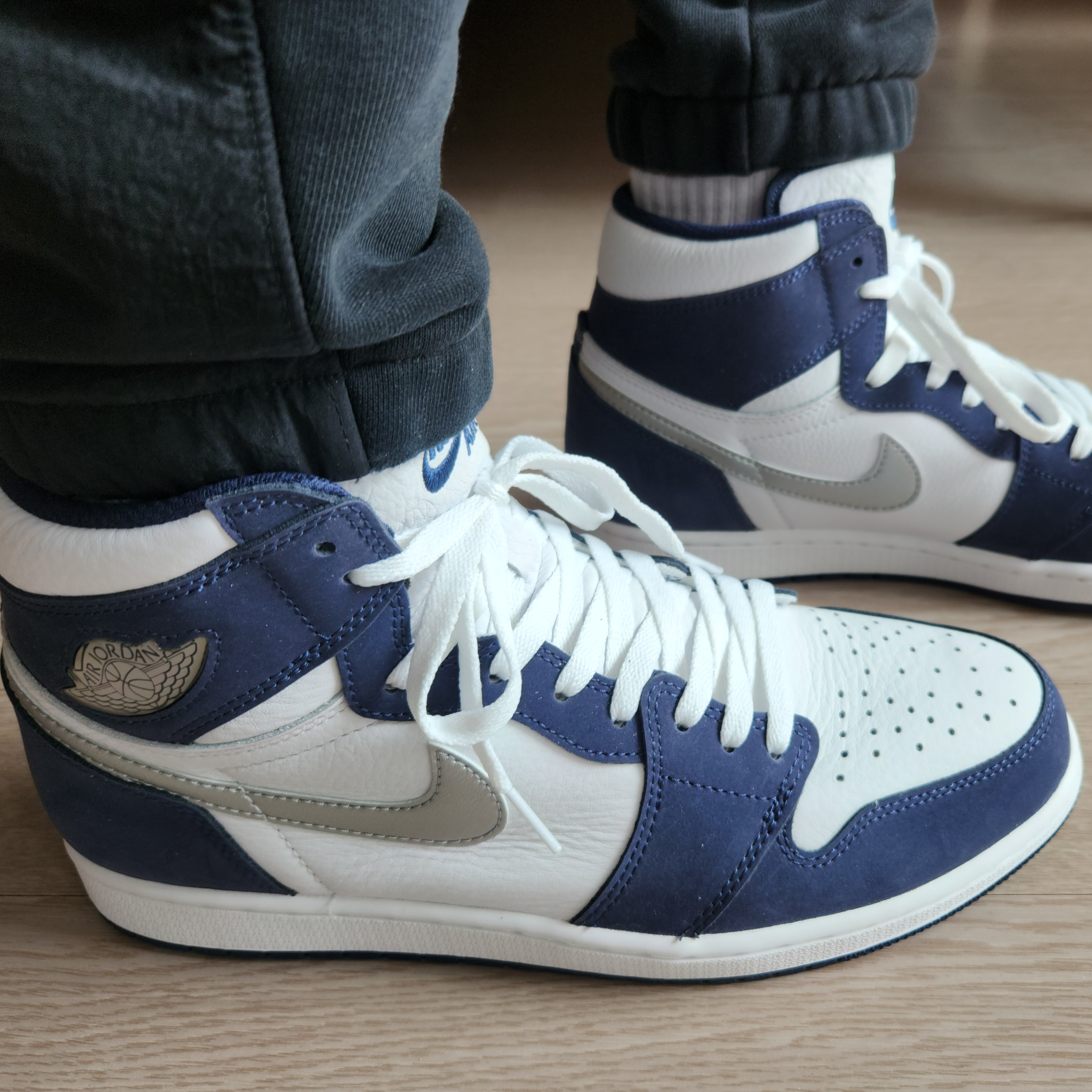 Jordan 1 Retro High OG CO.JP Midnight Navy 착용 스타일