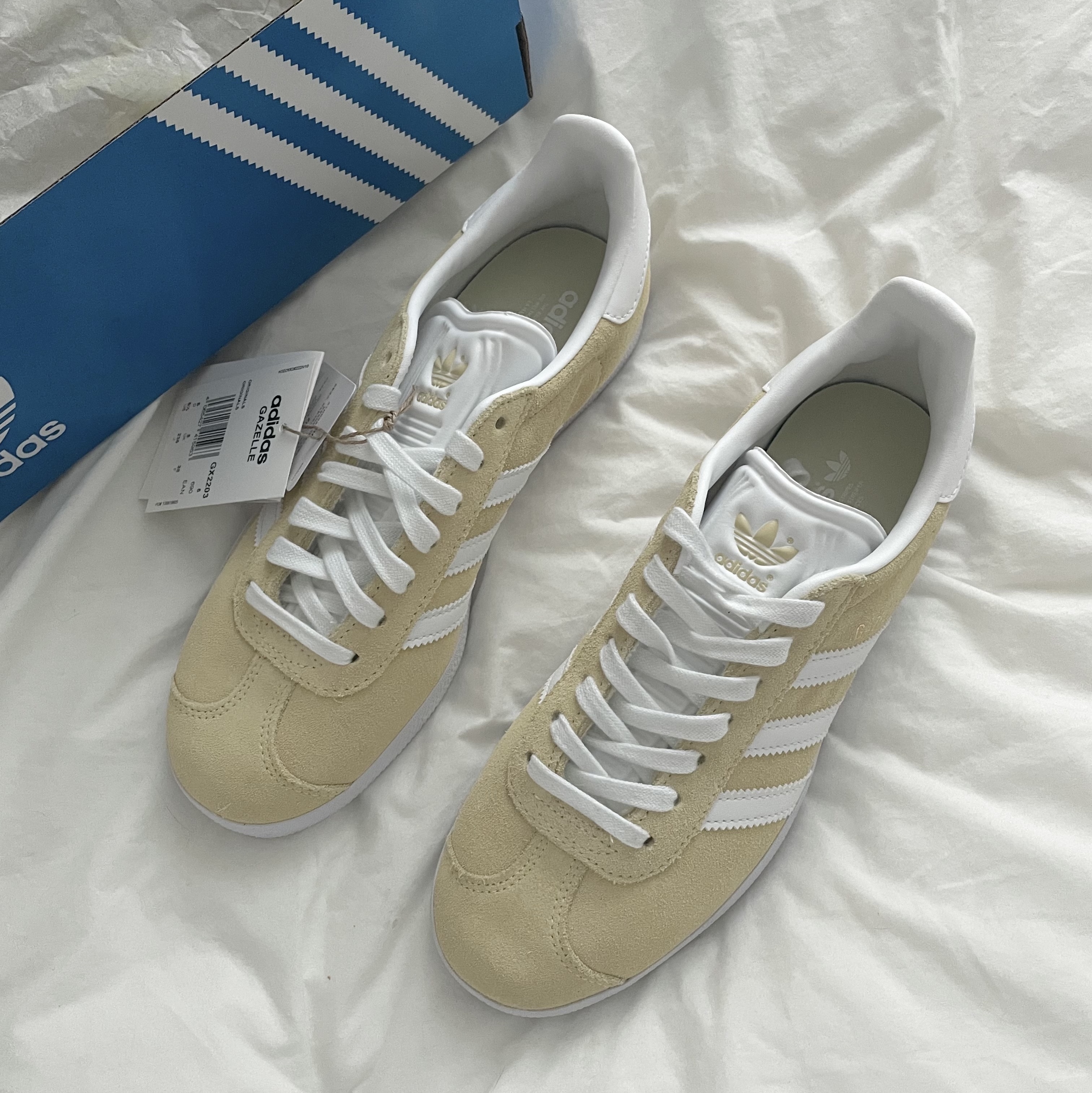 Adidas Gazelle Almost Yellow 착용 스타일 - 1