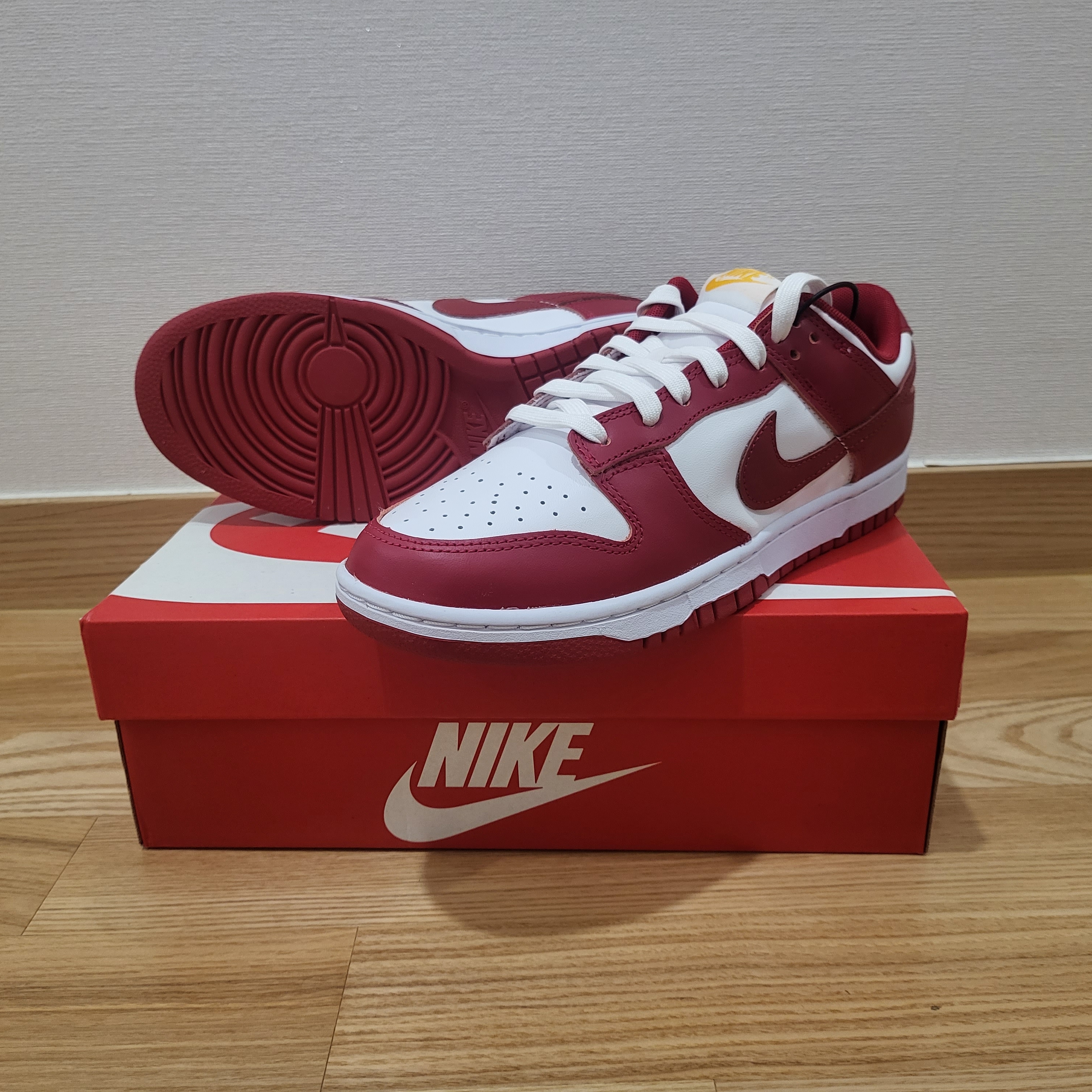 Nike Dunk Low Retro Gym Red 착용 스타일