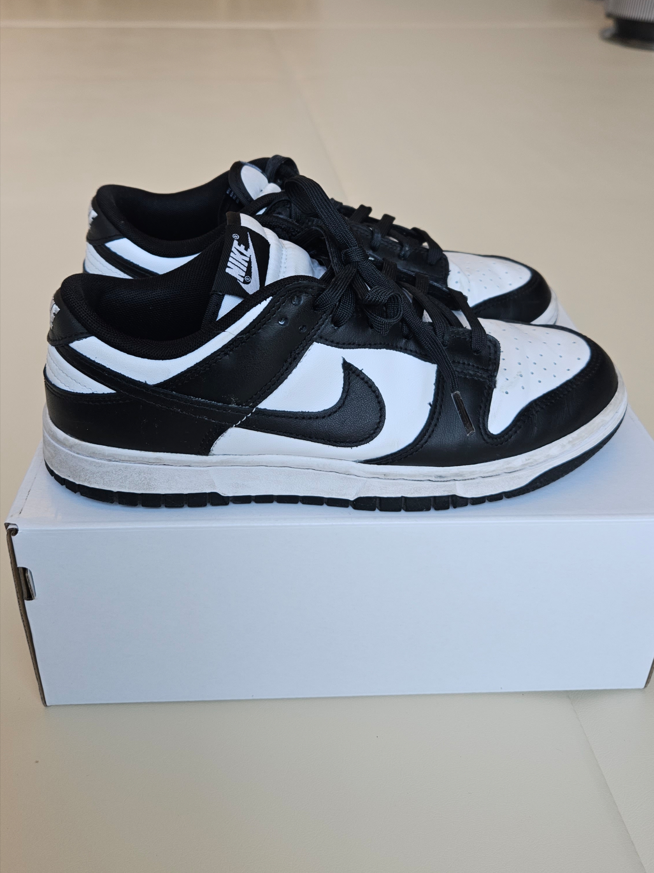 (W) Jordan 1 Low Black and White, (W) Nike Dunk Low Black 착용 스타일 - 5