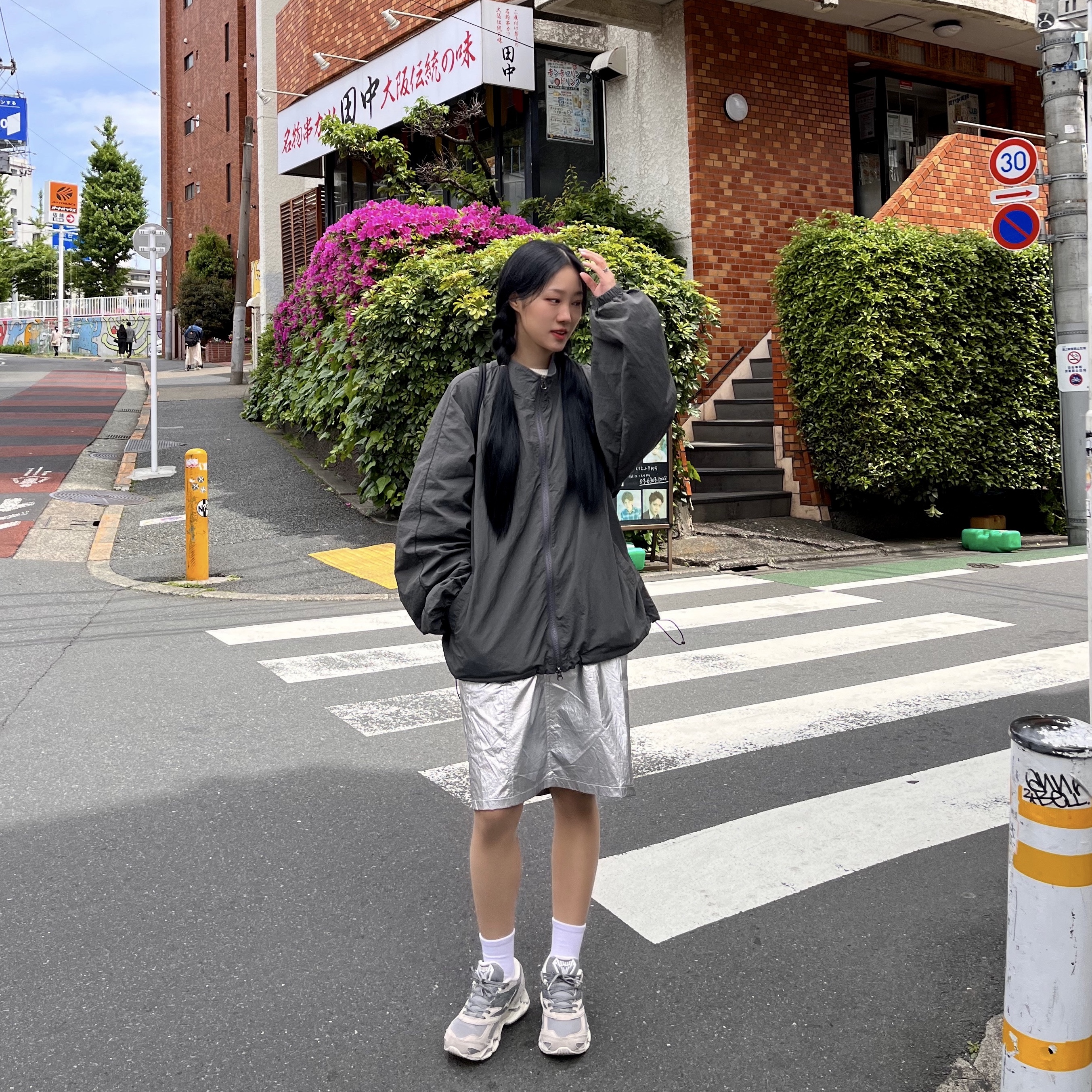 미즈노 웨이브 프로페시 LS 그레이 바이올렛 착용 스타일 - 1
