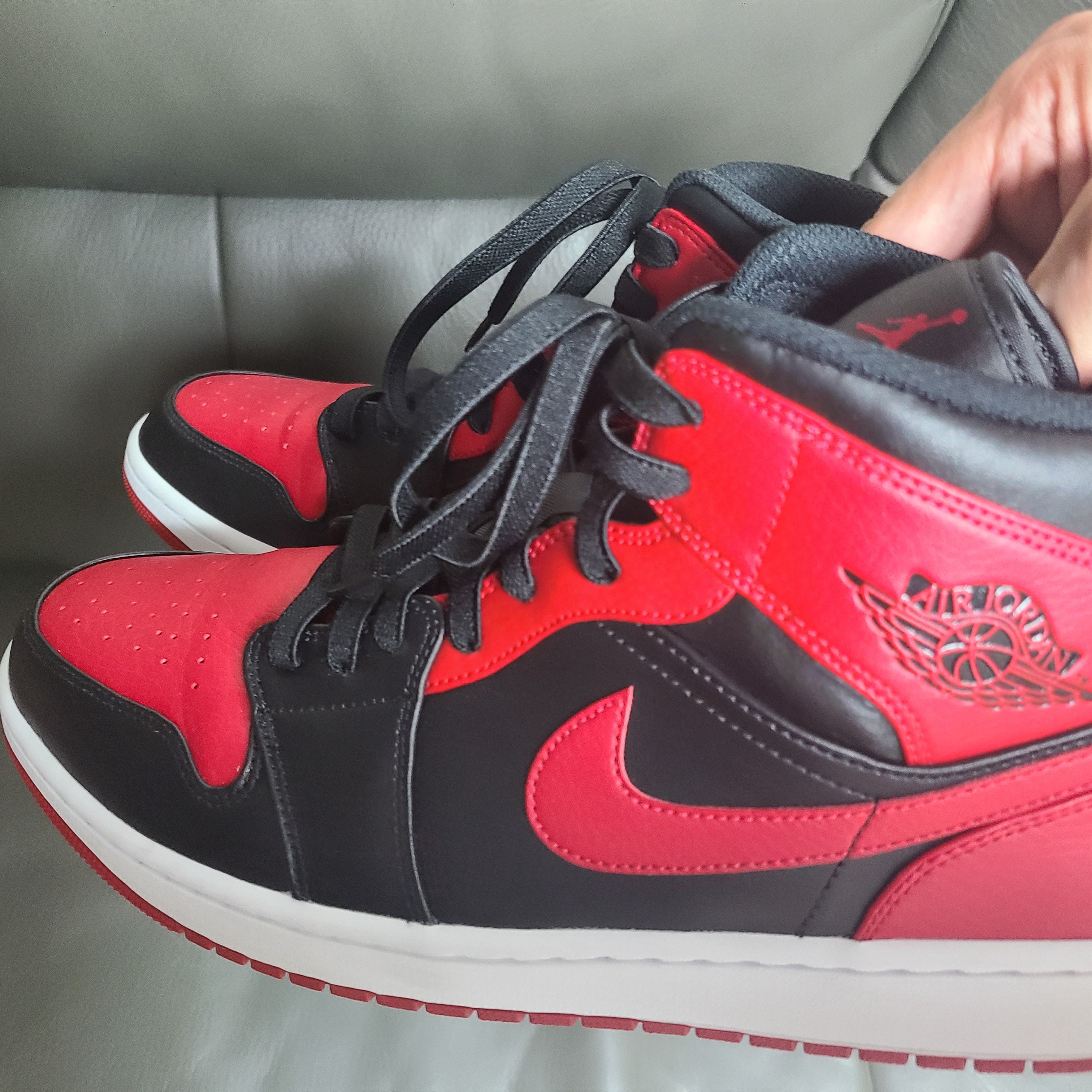 Jordan 1 Mid Bred Banned 2020 착용 스타일