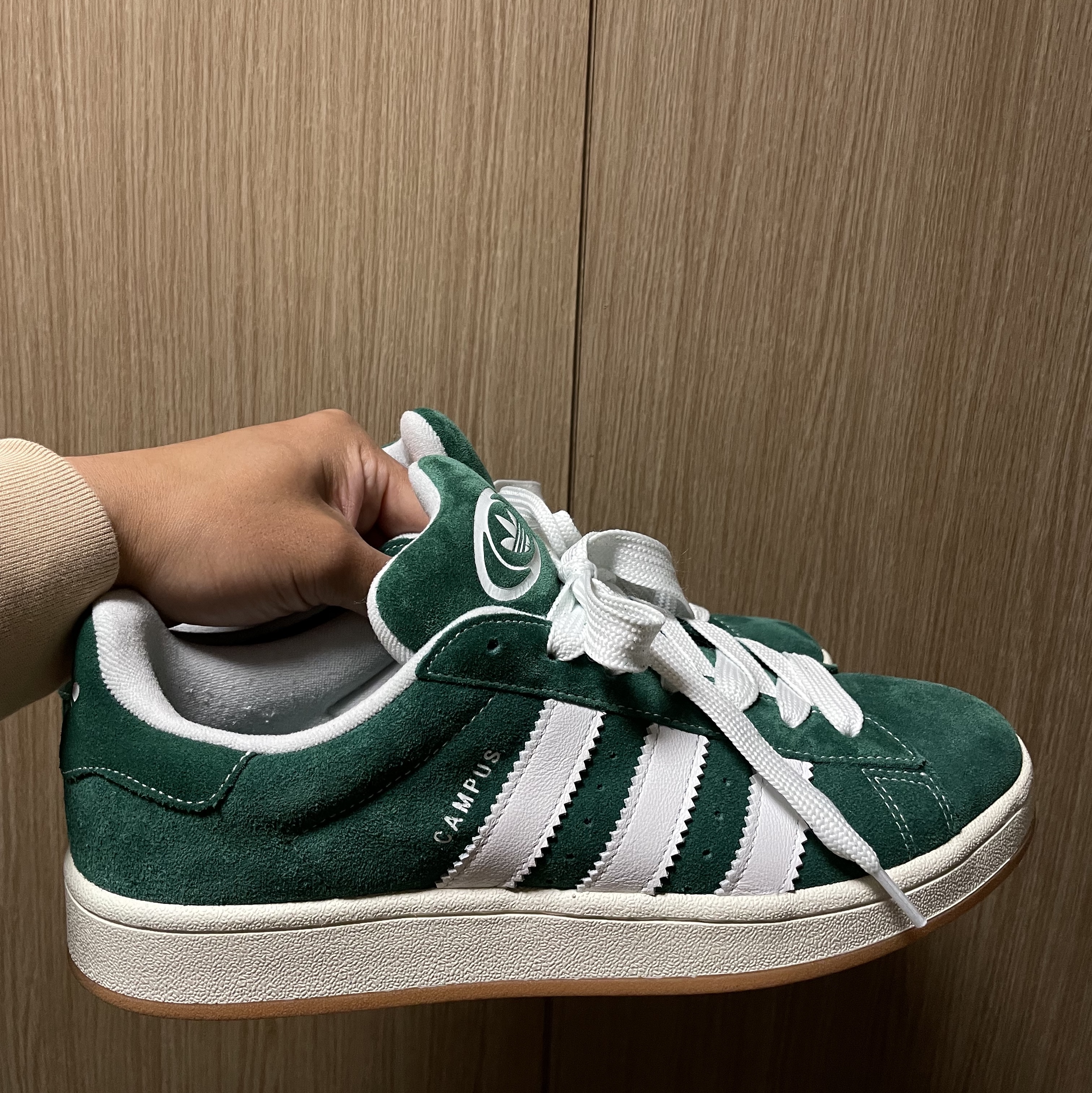 Adidas Campus 00s St Forest Glade 착용 스타일 - 2