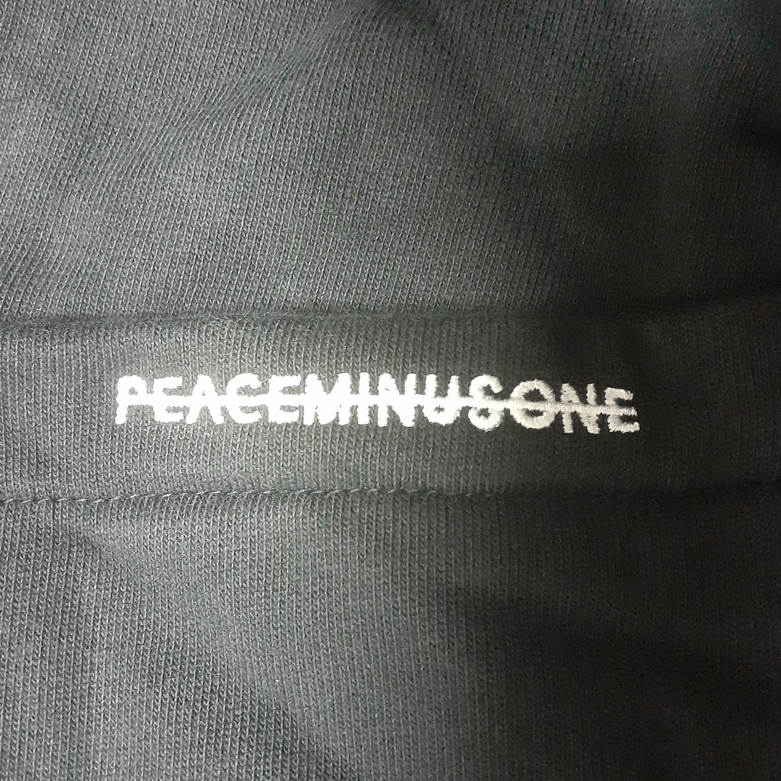 Nike x Peaceminusone Wide Pants Black (DR0096-010) 착용 스타일 - 2