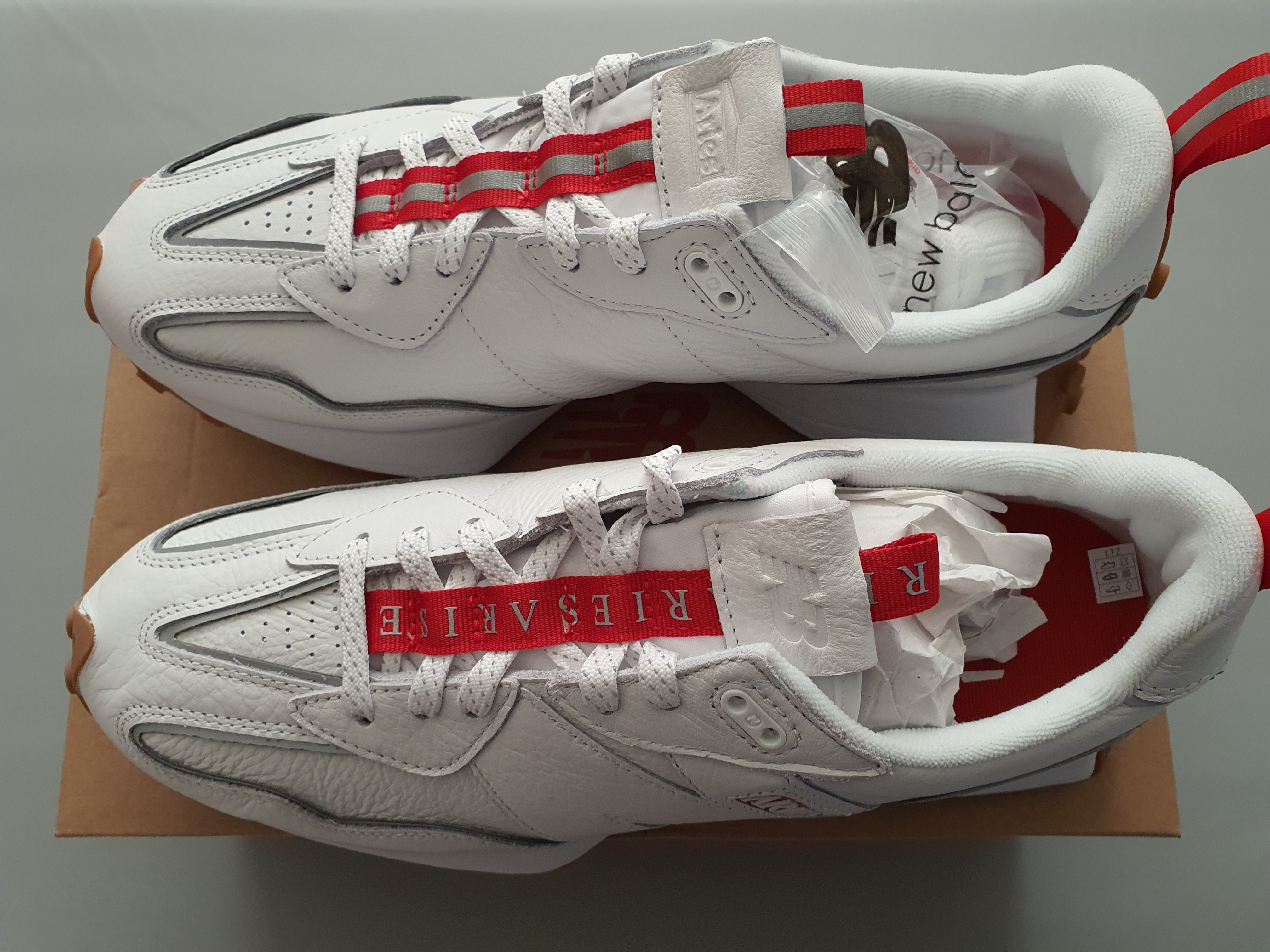 New Balance x Aries 327 White 착용 스타일