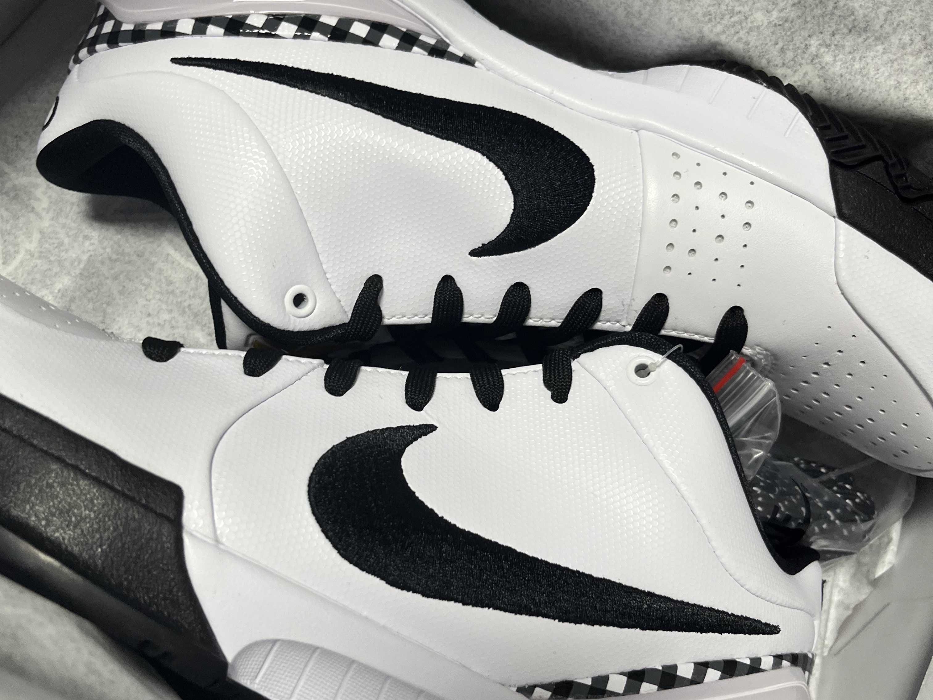 Nike Kobe 4 Protro Mambacita Gigi 착용 스타일 - 3