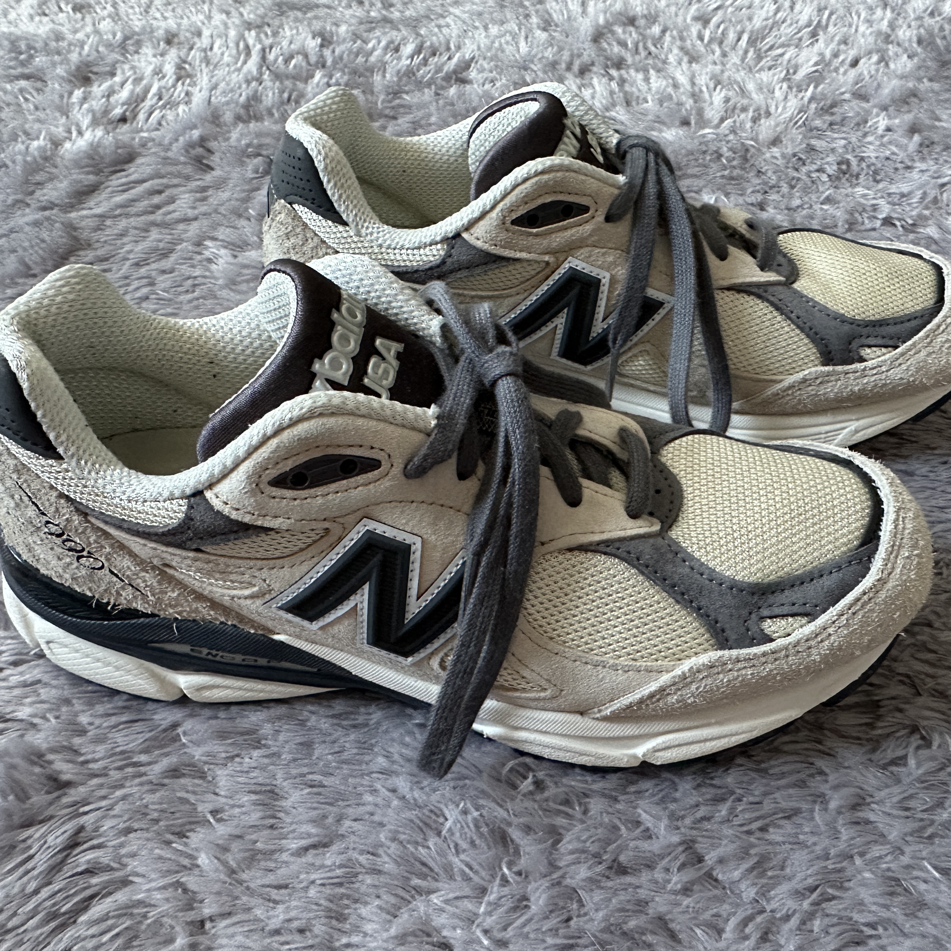 New Balance 990v3 Made in USA Moonbeam Macadamia Nut 착용 스타일 - 1