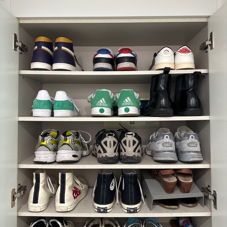 (W) Jordan 1 x Travis Scott Retro Low OG SP Medium Olive, Jordan 1 Retro High OG Defiant SB LA to Chicago μ°©μ© μ€νμΌ
