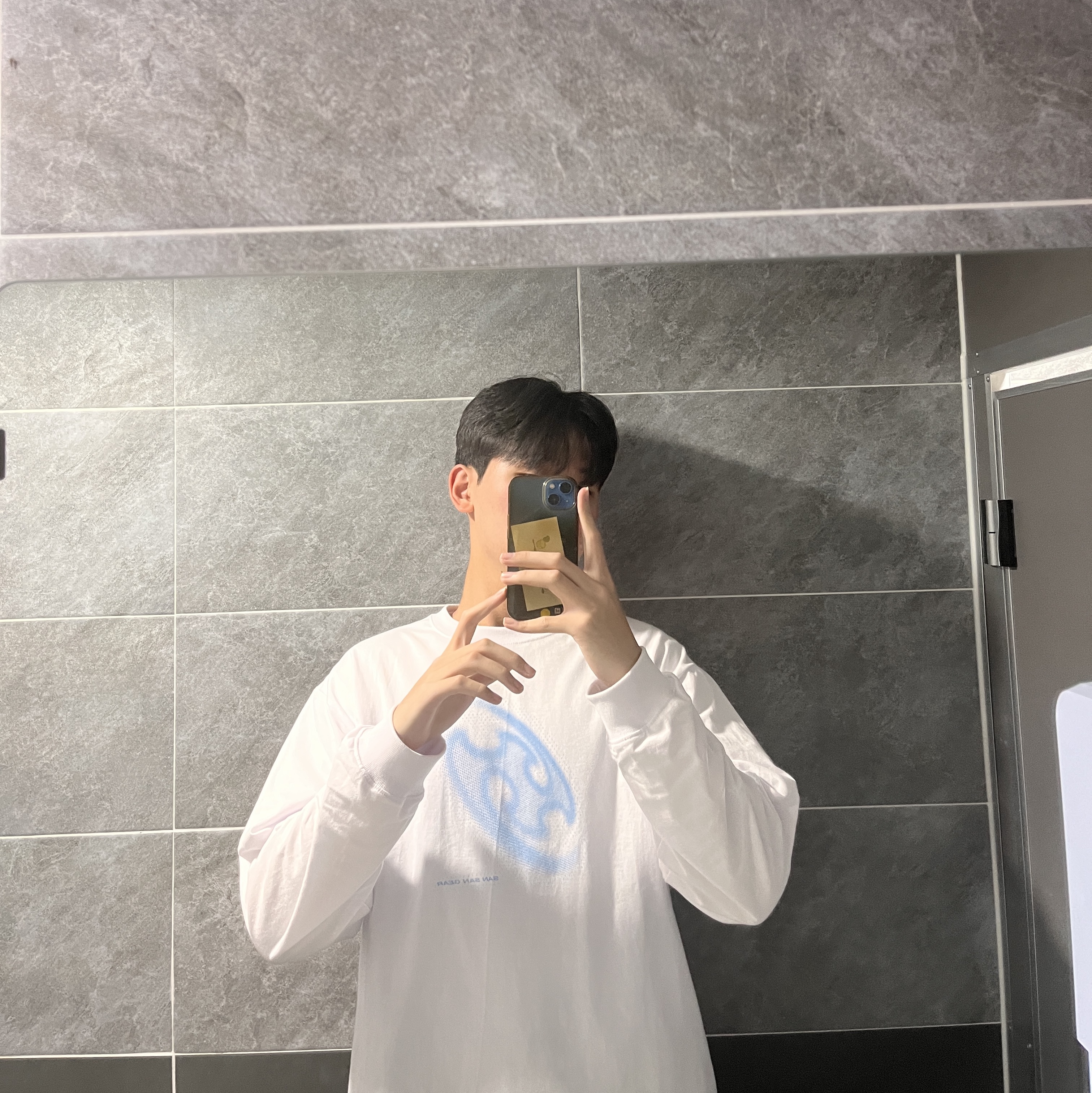 Sansan Gear Long Sleeve T-Shirt White - 22FW 착용 스타일