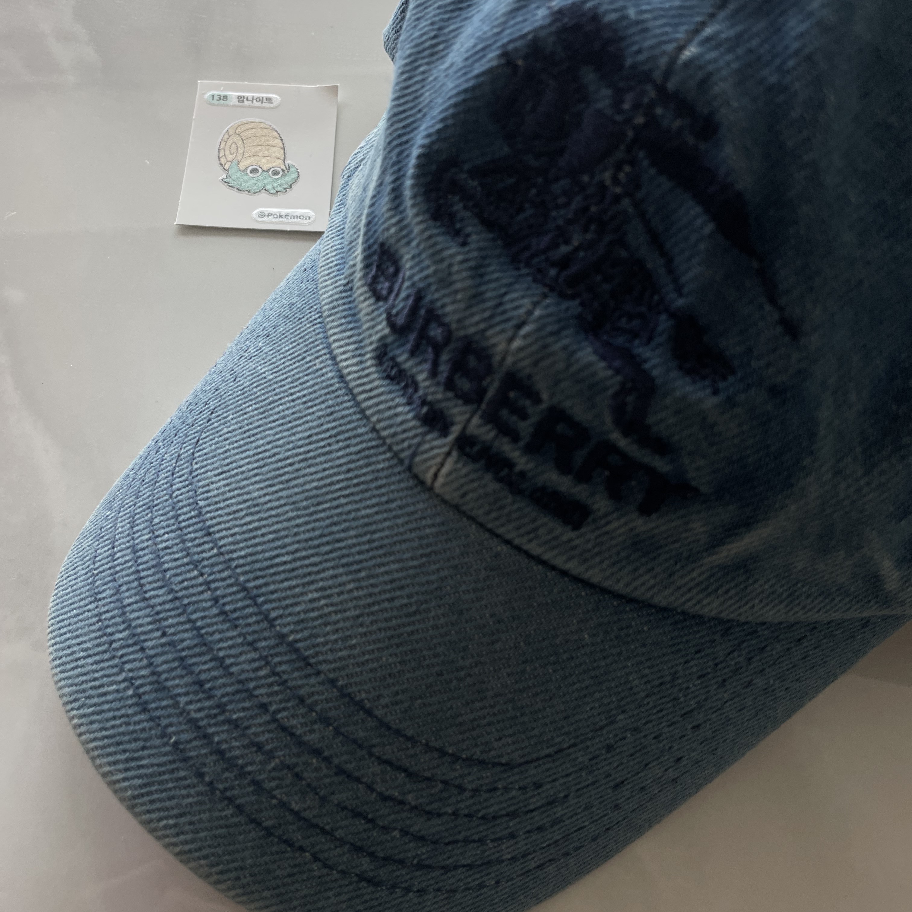 Supreme x Burberry Denim 6-Panel Washed Blue - 22SS 착용 스타일 - 1