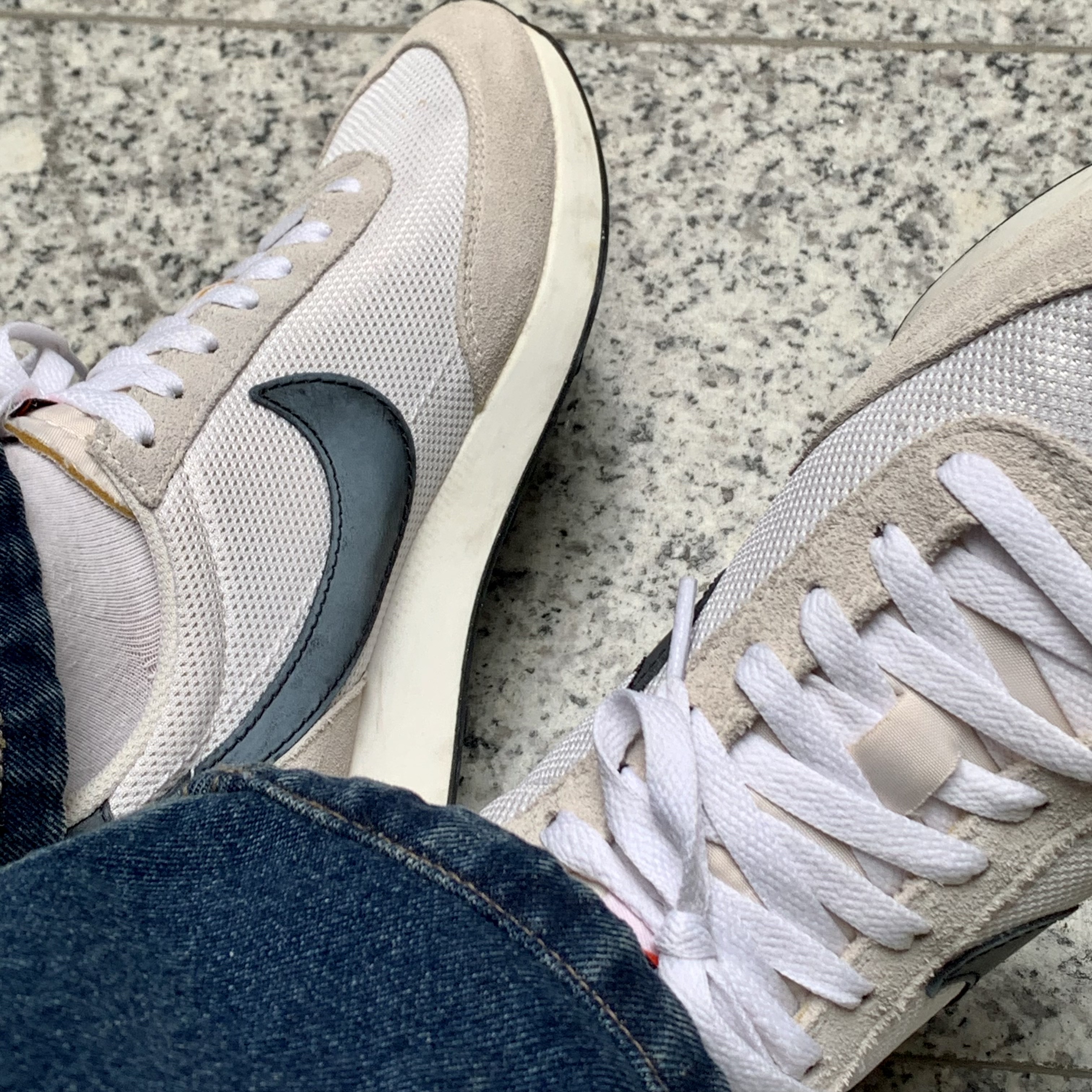 Nike Air Tailwind 79 White Phantom Black 착용 스타일 - 3