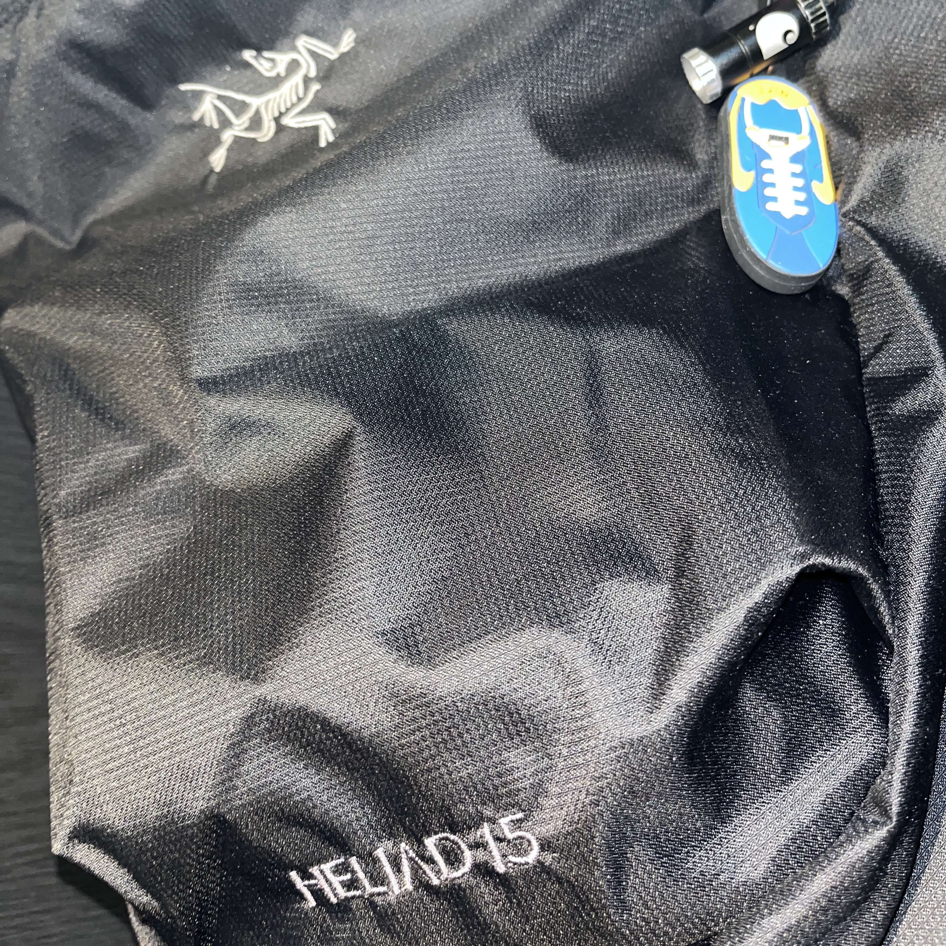 Arc'teryx Heliad 15 Backpack Black 착용 스타일