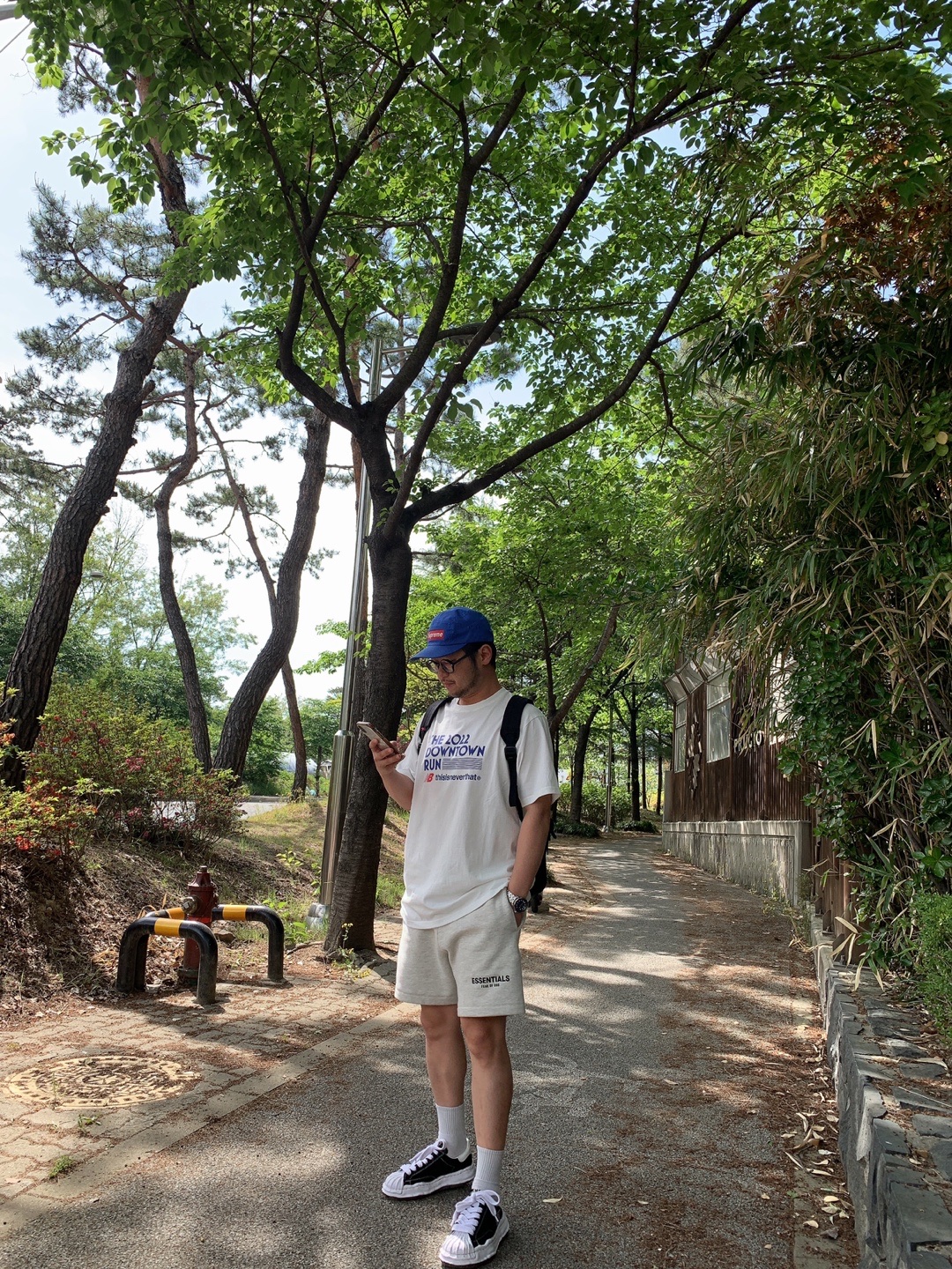 Maison Mihara Yasuhiro Blakey OG Sole Canvas Low-top Sneakers Black White, Essentials Fleece Shorts Oatmeal Heather - 20FW 착용 스타일