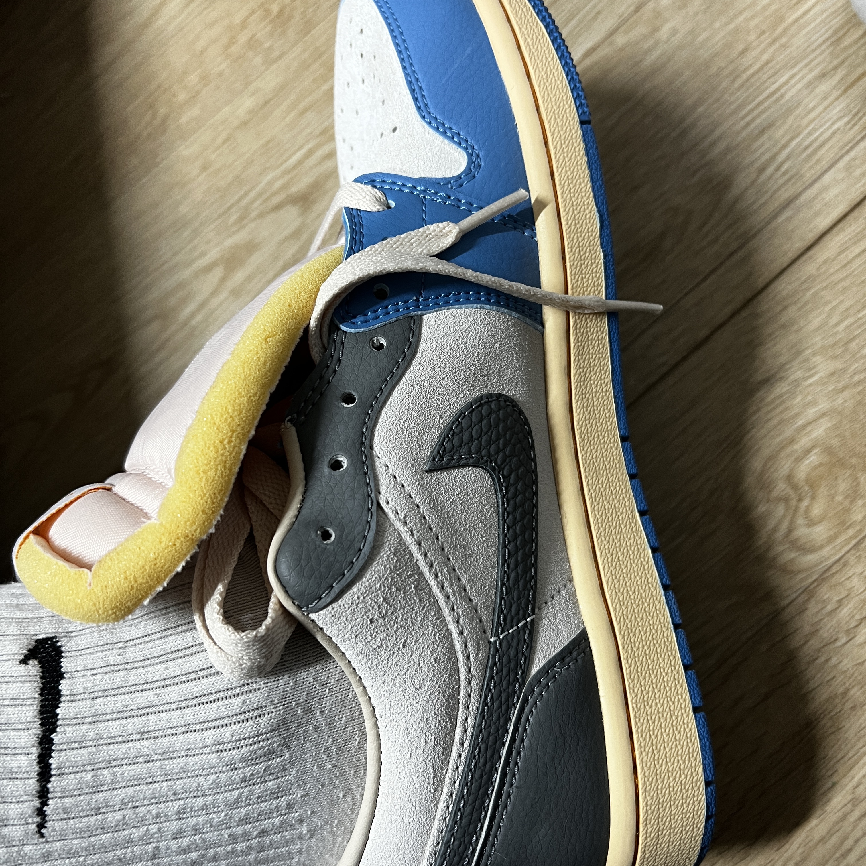 Jordan 1 Low SE Tokyo 96 착용 스타일