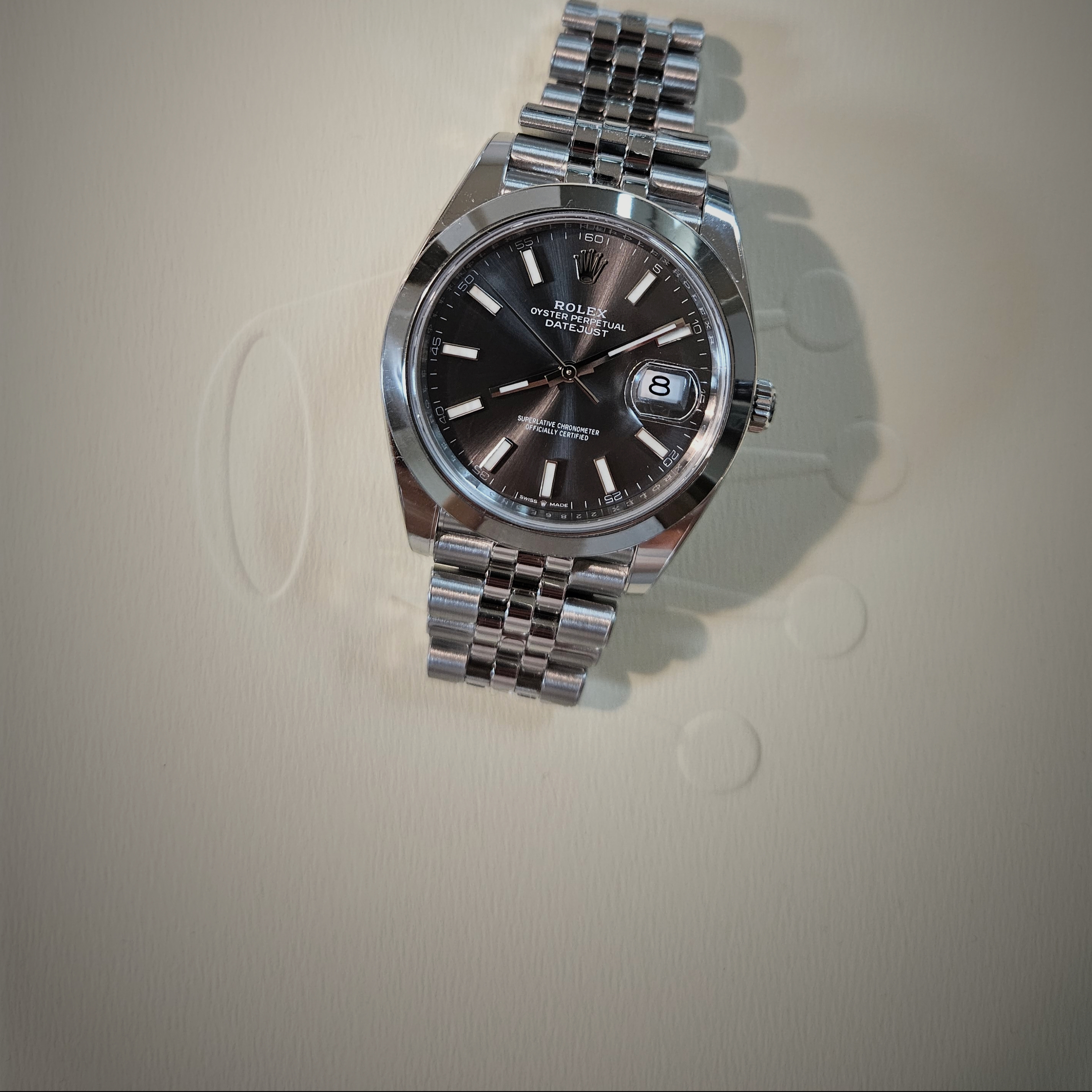 롤렉스 데이트저스트 41mm 126300 슬레이트 쥬빌리 착용 스타일