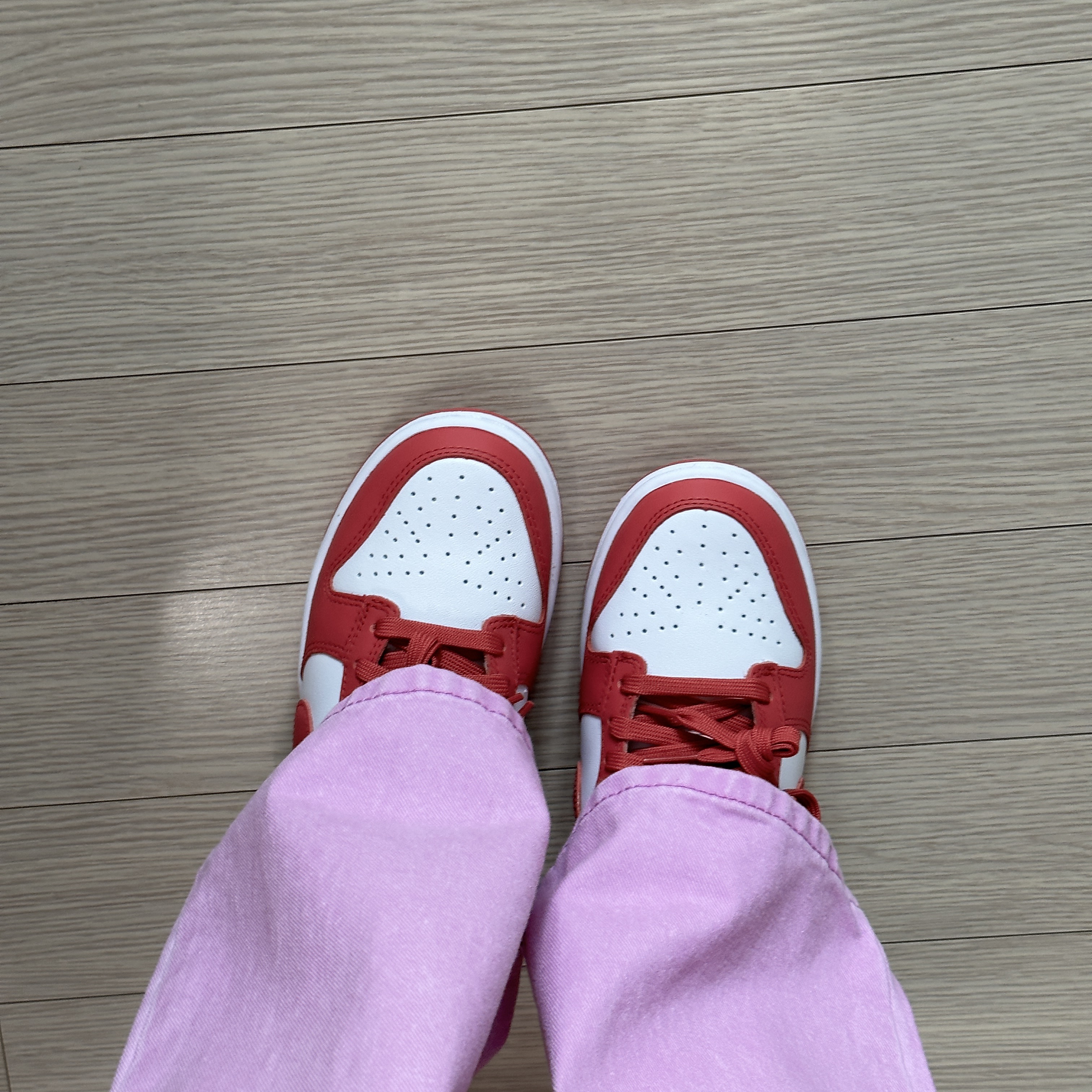 (W) Nike Dunk Low Archeo Pink 착용 스타일
