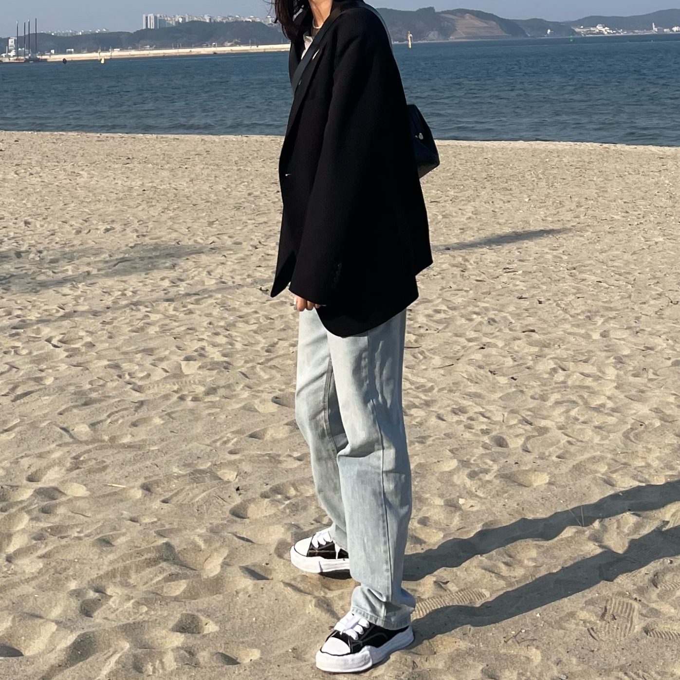 Maison Mihara Yasuhiro Peterson OG Sole Canvas Low Sneakers Black 착용 스타일 - 3