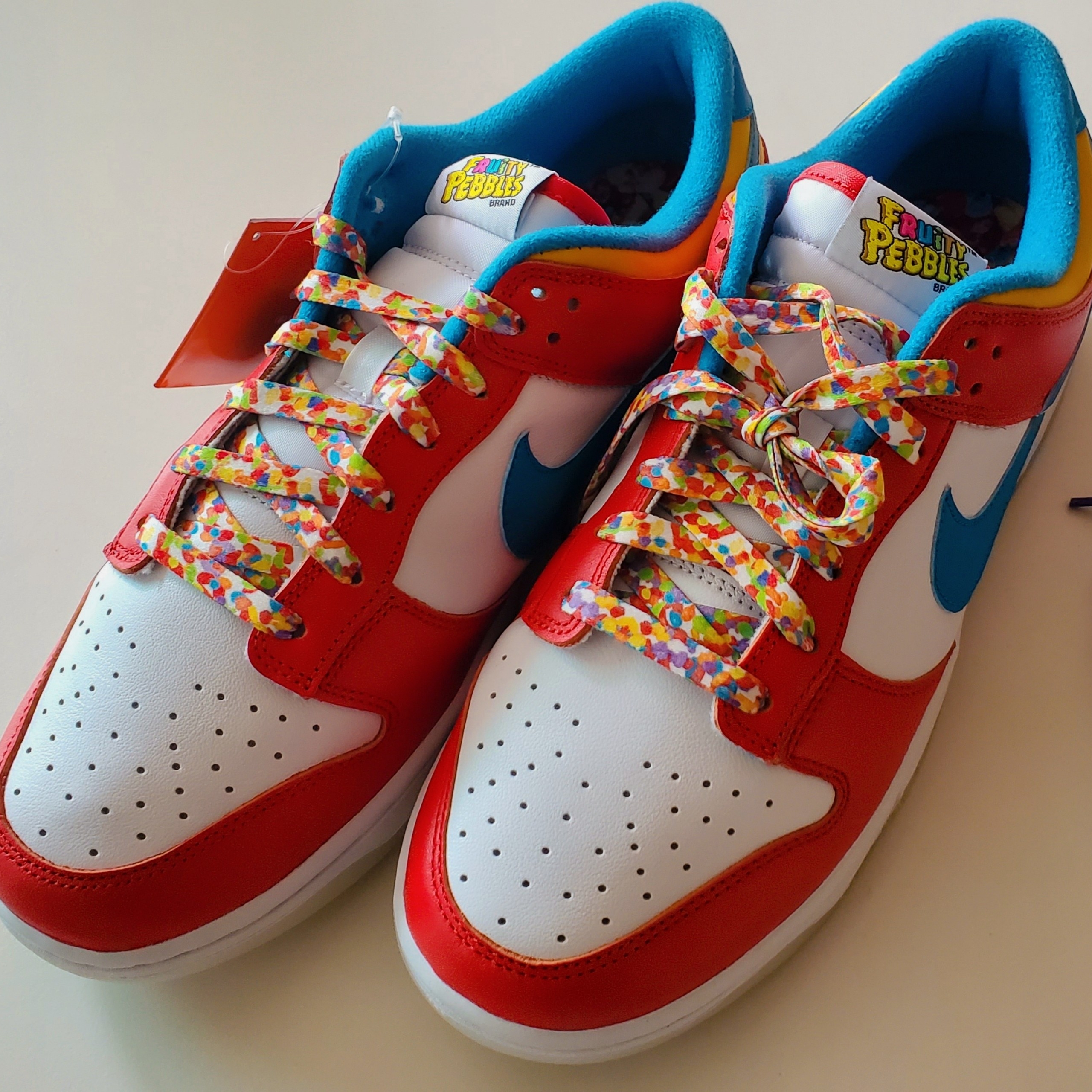 Nike x LeBron James x Fruity Pebbles Dunk Low QS Habanero Red 착용 스타일 - 1