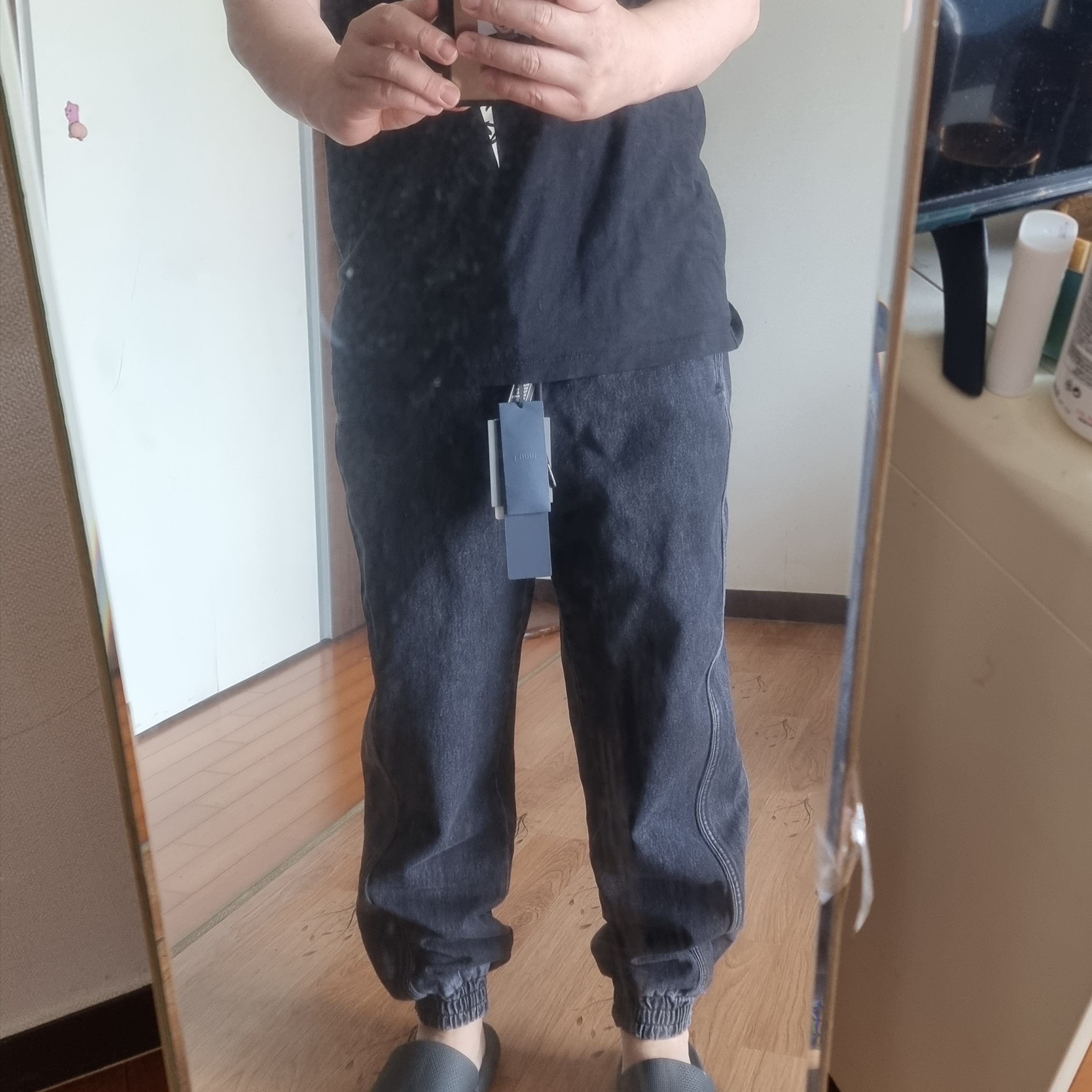 Juun.J Cone Denim Track Jogger Pants Black 착용 스타일
